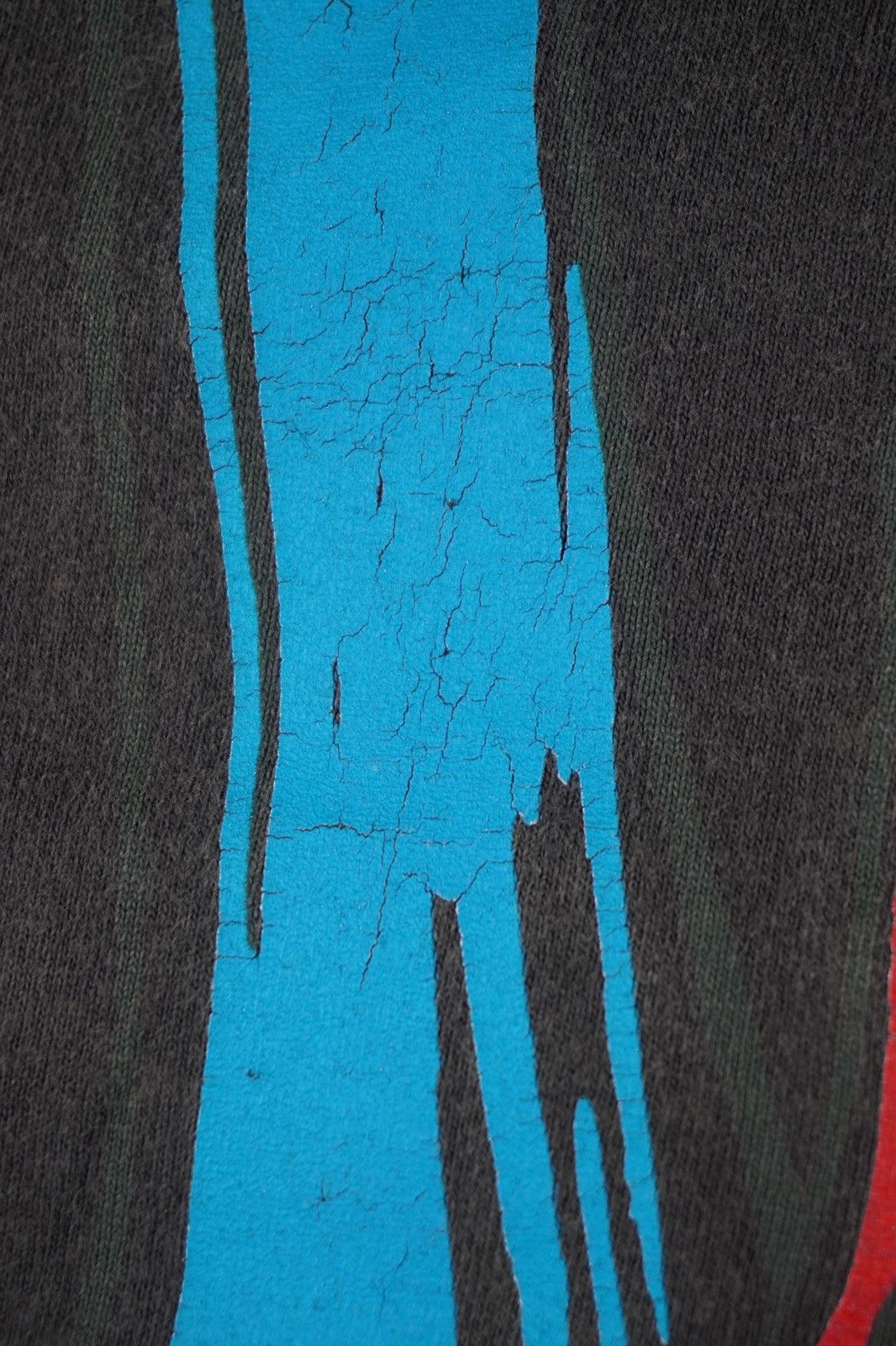 Gotcha Vtg Gotcha Eat At Waimea Sun Faded 90s surfboard Usa Made Size US M / EU 48-50 / 2 - 8 Thumbnail