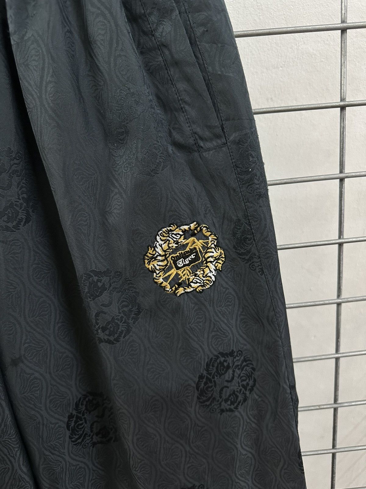 Onitsuka Tiger Rare And Beautiful Onitsuka Tiger Sukajan Style Track Pants Size US 32 / EU 48 - 6 Thumbnail