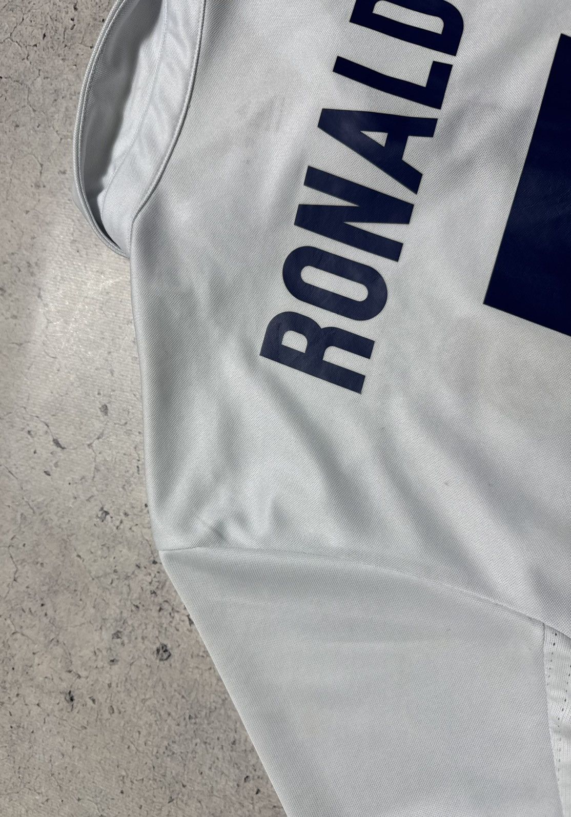 Adidas Adidas FC Real Madrid # Cristiano Ronaldo #7 2016/17 Jersey Size US S / EU 44-46 / 1 - 14 Thumbnail