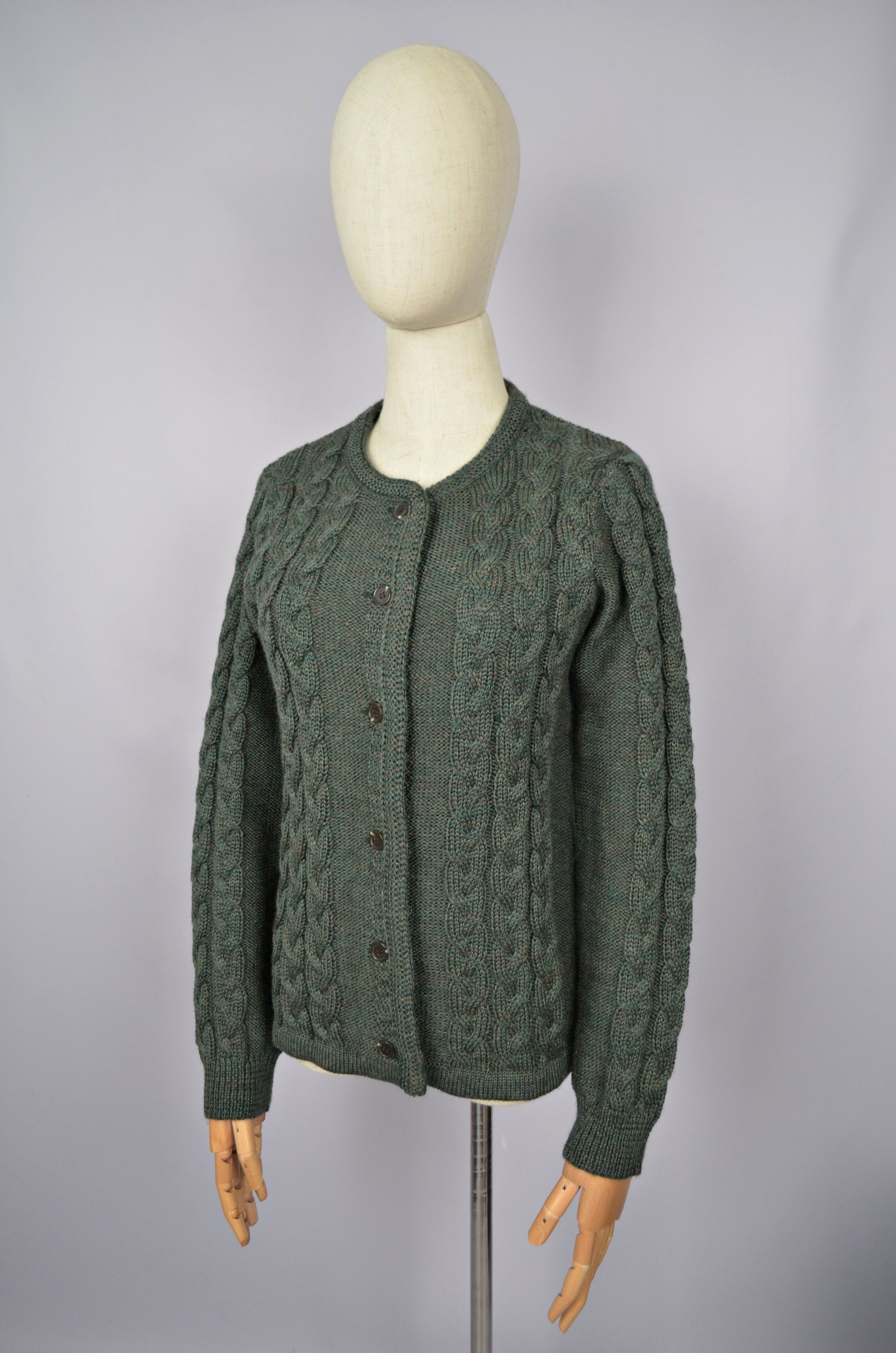 Munrospun Cableknit Cardigan Size S Moss Green Pure New Wool