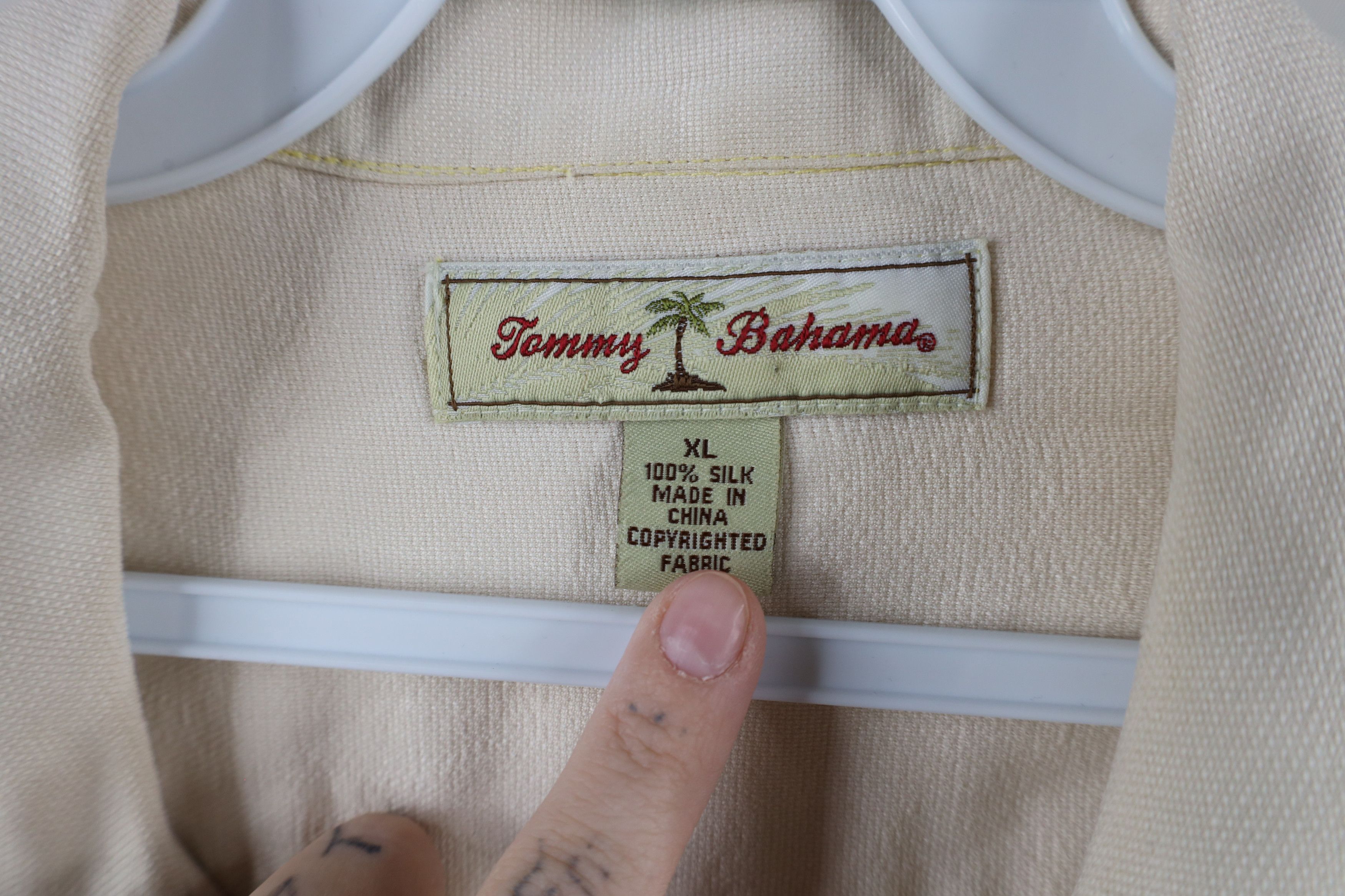 Tommy Bahama × Vintage Vintage 90s Tommy Bahama Looped Collar Button Shirt Beige Size US XL / EU 56 / 4 - 7 Thumbnail