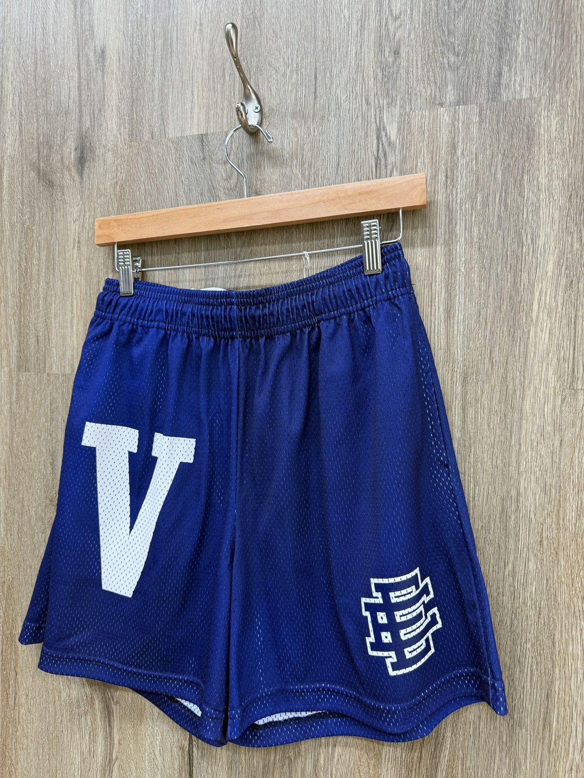 Eric Emanuel Eric Emmanuel Villanova Shorts Size US 33 - 3 Thumbnail