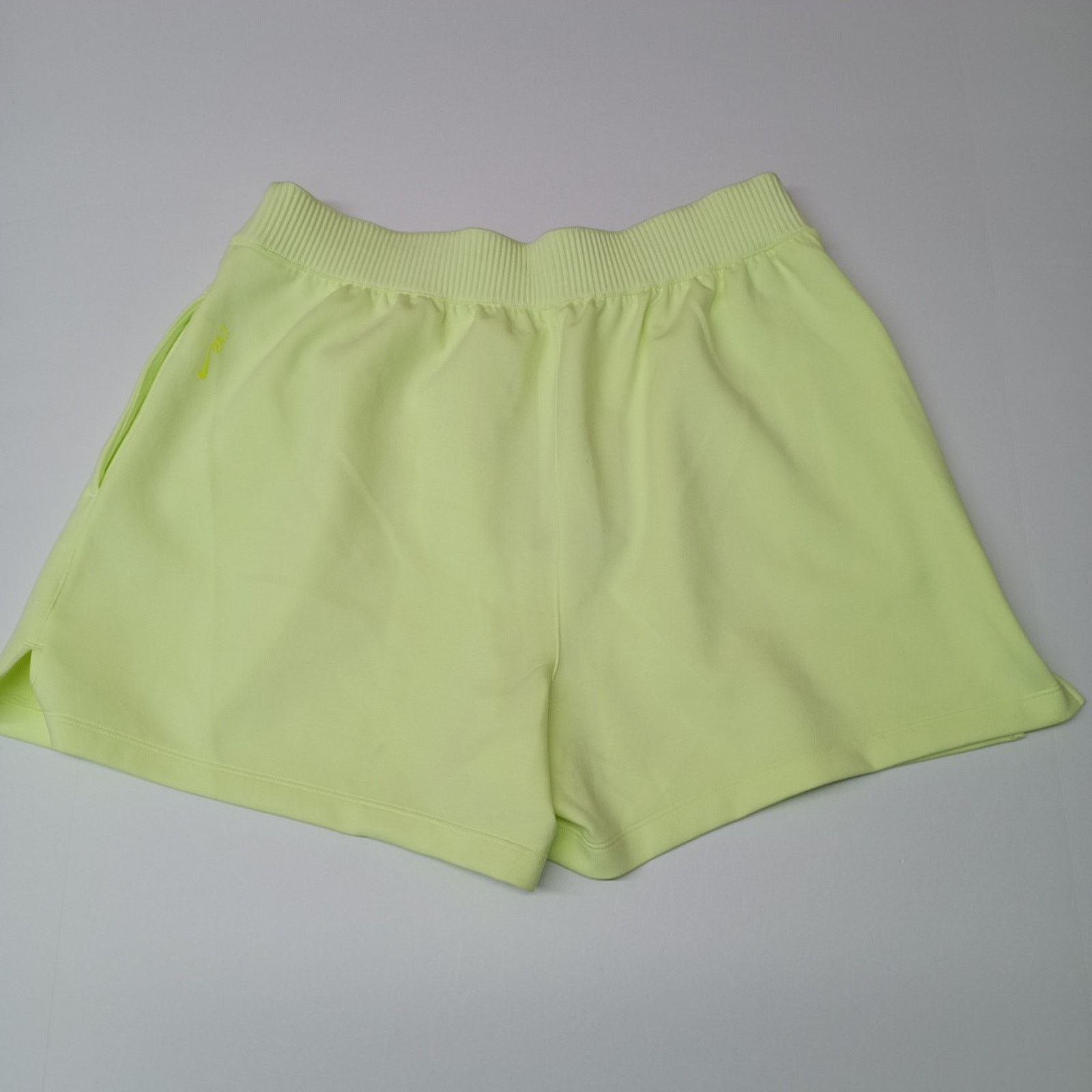 Nike Nike Dri-FIT 24.7 Shorts Women's L Light Yellow Green Size 32" / US 10 / IT 46 - 7 Thumbnail