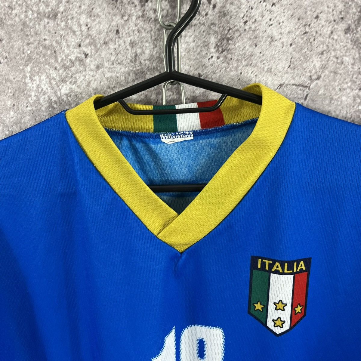 Vintage Vintage Retro Italia National Team Jersey #18 Cassano Sz XL Size US XL / EU 56 / 4 - 10 Thumbnail