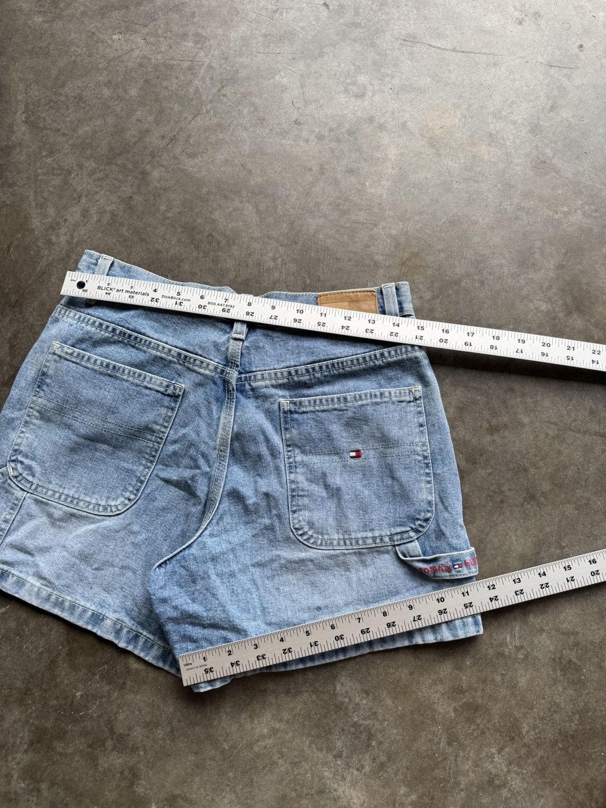 Tommy Hilfiger Vintage 2000s Tommy Hilfiger High Waisted Light Wash Shorts Size 28" / US 6 / IT 42 - 5 Thumbnail