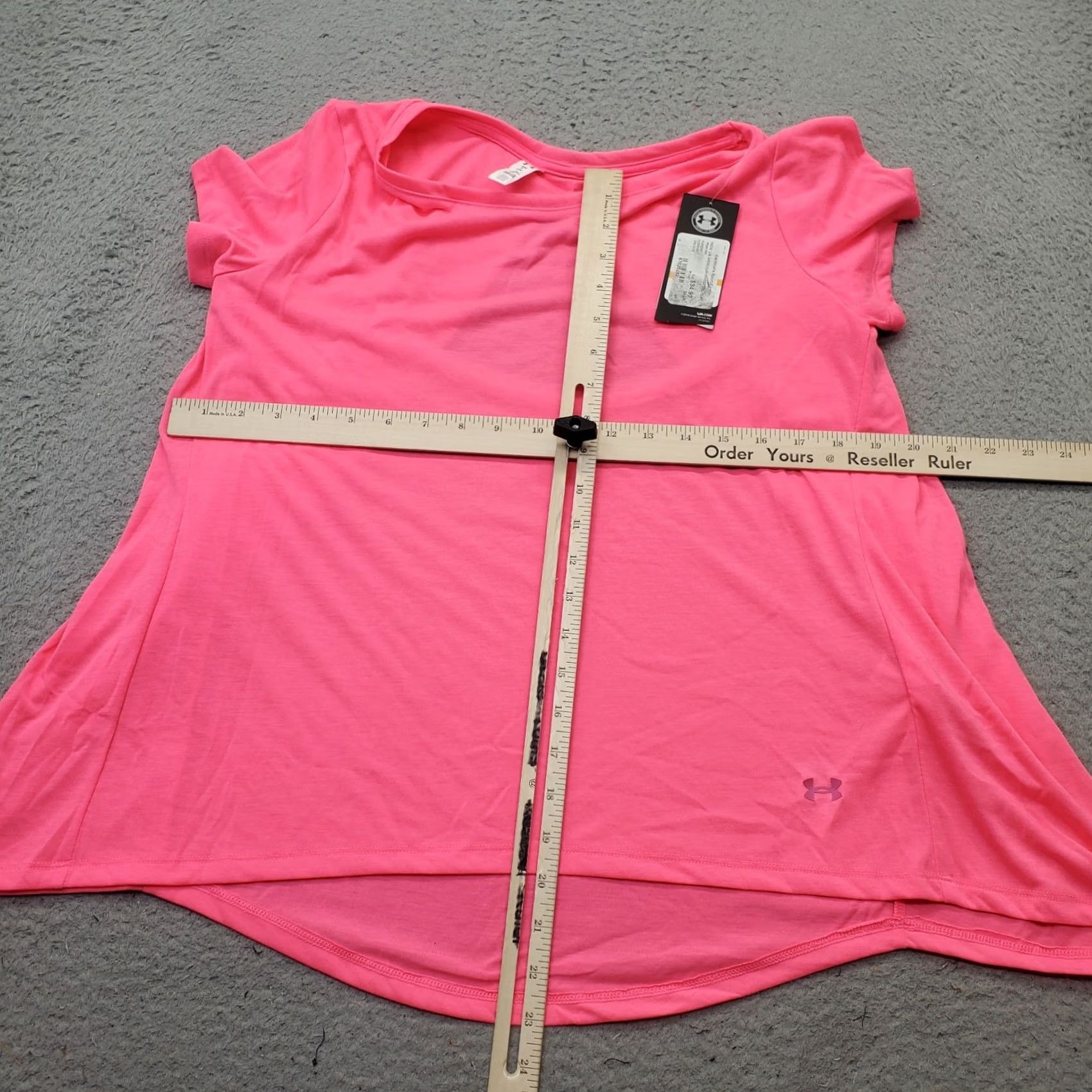 Under Armour Under Armour Running Shirt Womens Size S Pink HeatGear Lightweight Breathable Vented Back Tee Size S / US 4 / IT 40 - 3 Thumbnail