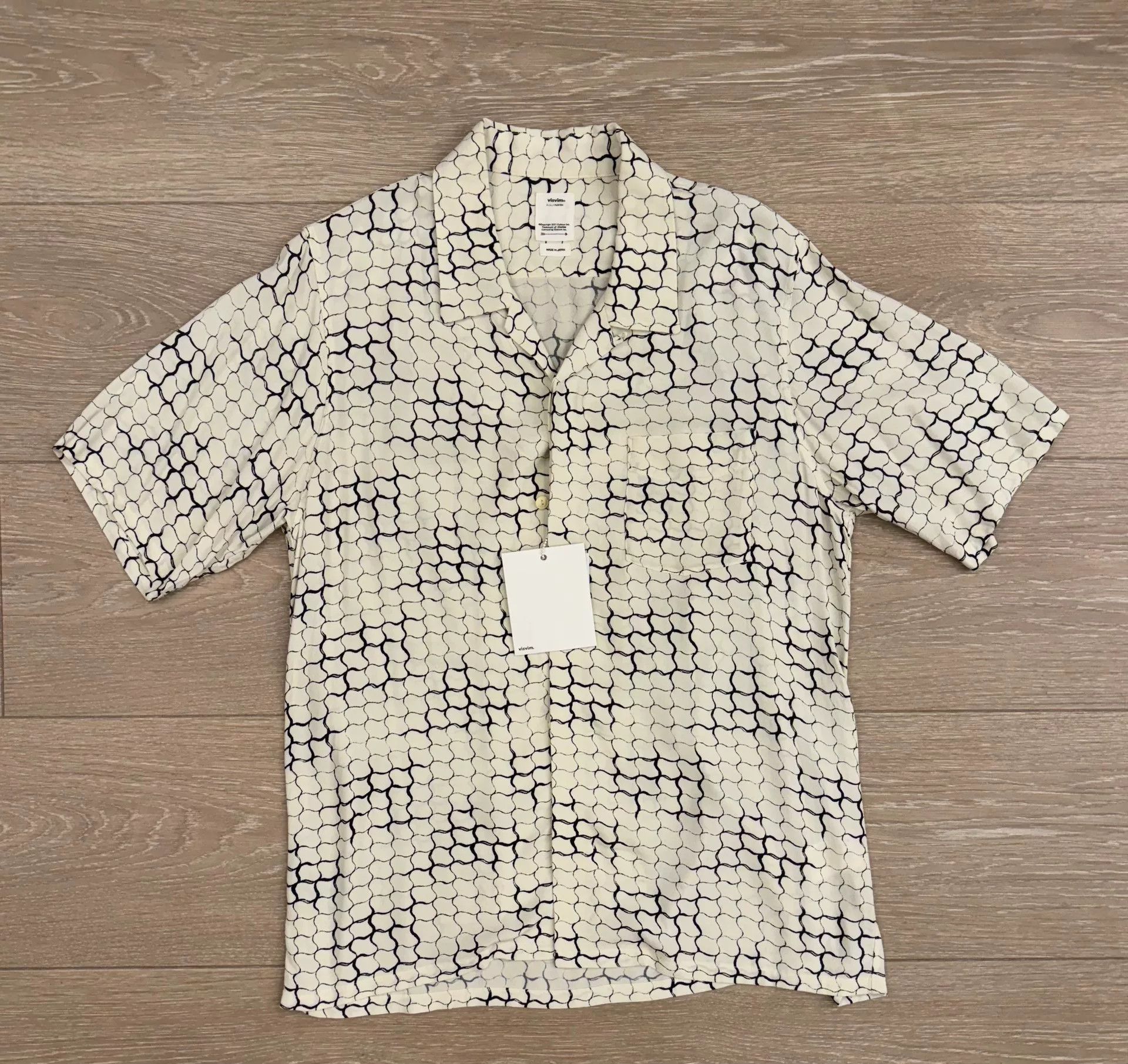 Visvim VISVIM White Snake Skin Short Sleeve Shirt Size US L / EU 52-54 / 3 - 1 Thumbnail