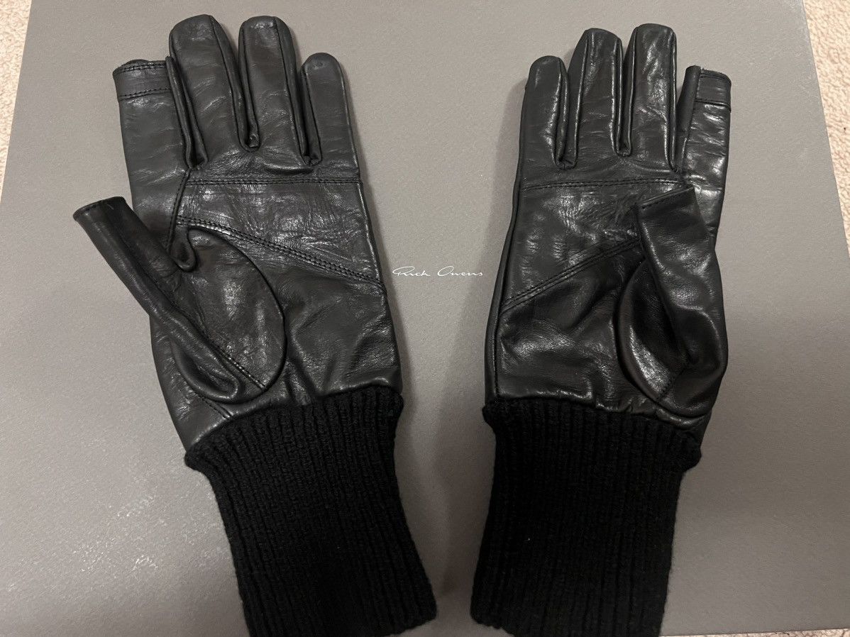 image of Rick Owens Gloves in Black, Men's