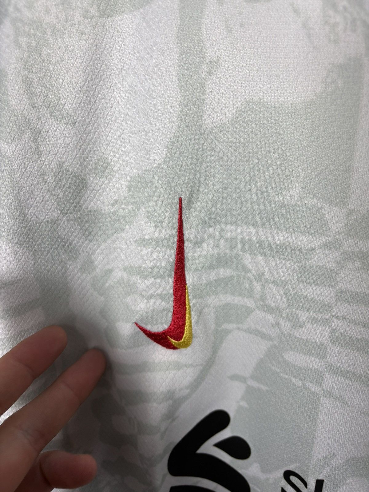 Nike LIVERPOOL 2024 2025 THIRD FOOTBALL SHIRT SOCCER JERSEY NIKE Size US XXL / EU 58 / 5 - 6 Thumbnail