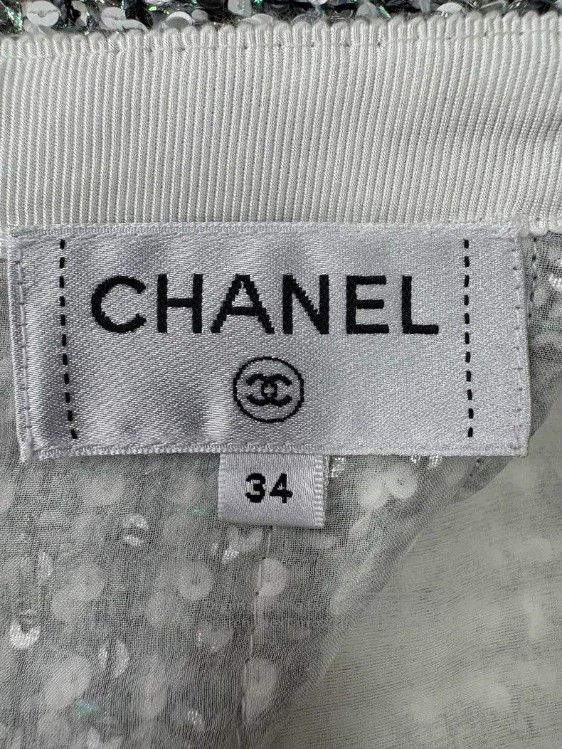 Chanel Chanel 23p preview series green and white sequin embroider Size 42" / US 20 - 6 Thumbnail
