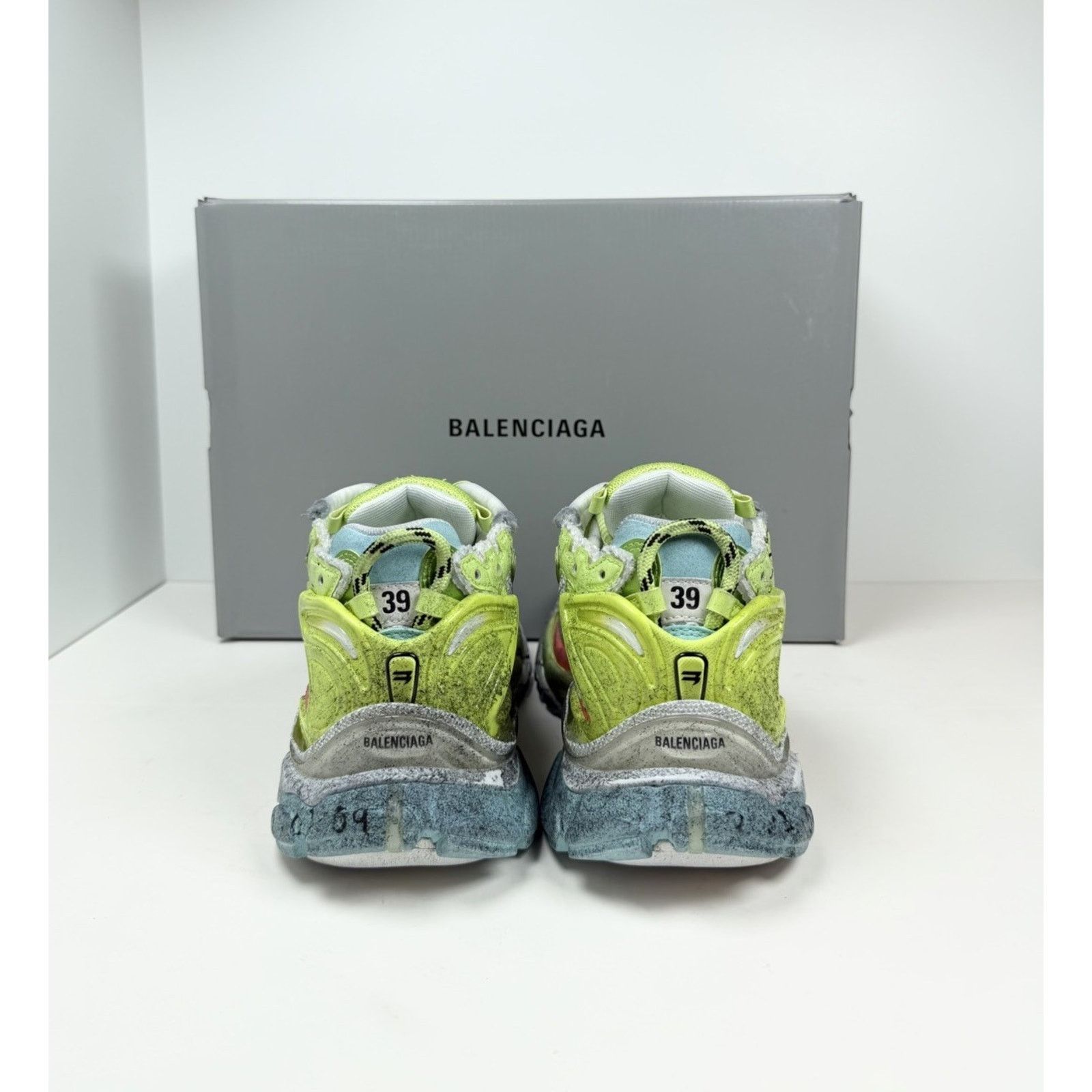Balenciaga Size 39EU/6US - Balenciaga Runner Marathon Unreleased Size US 6 / EU 39 - 4 Thumbnail