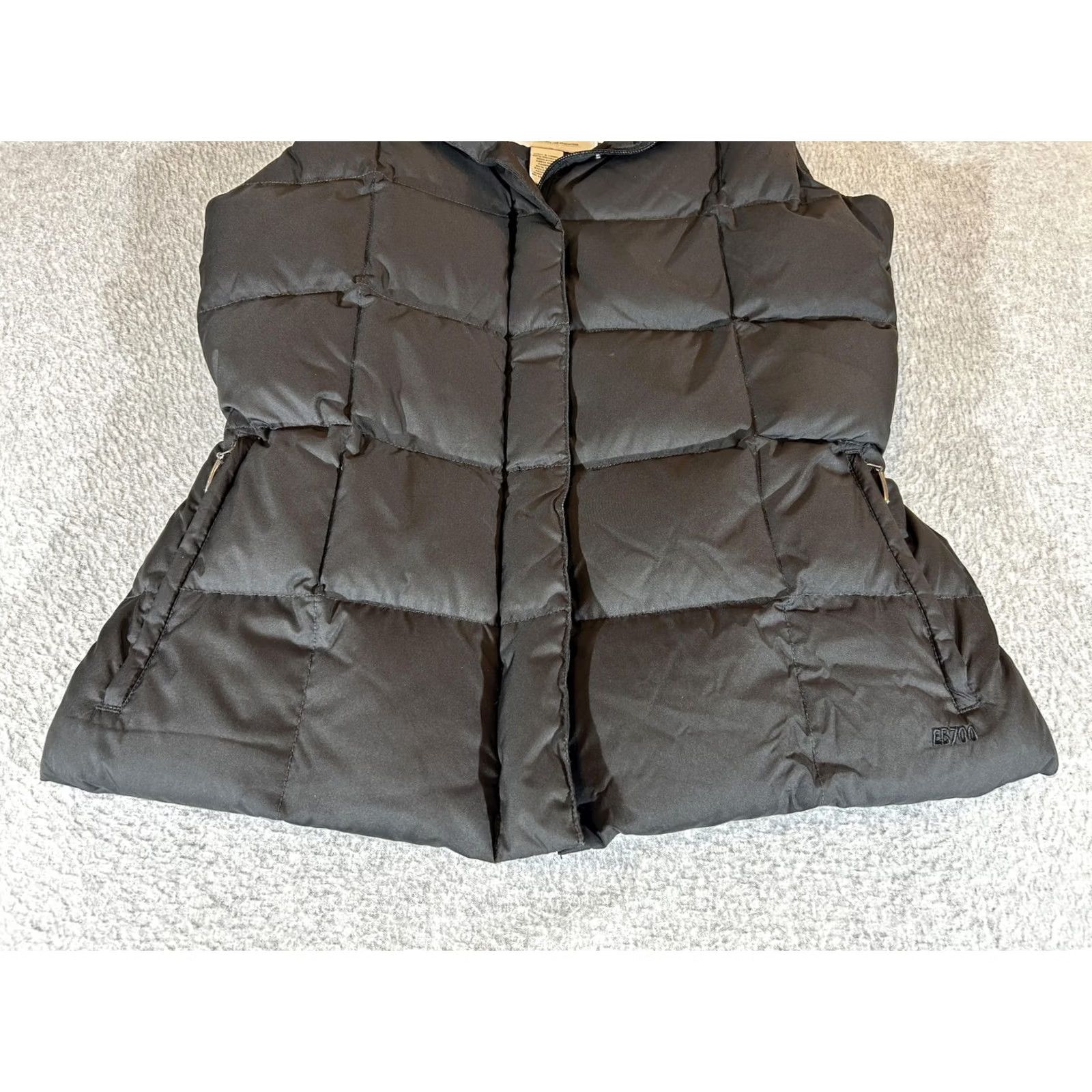Eddie Bauer VINTAGE? No. Eddie Bauer Vest Women Small Black 700 Fill Goose Down Puffer Quilted Full Zip Sleeveless Power Button? Size S / US 4 / IT 40 - 2 Thumbnail