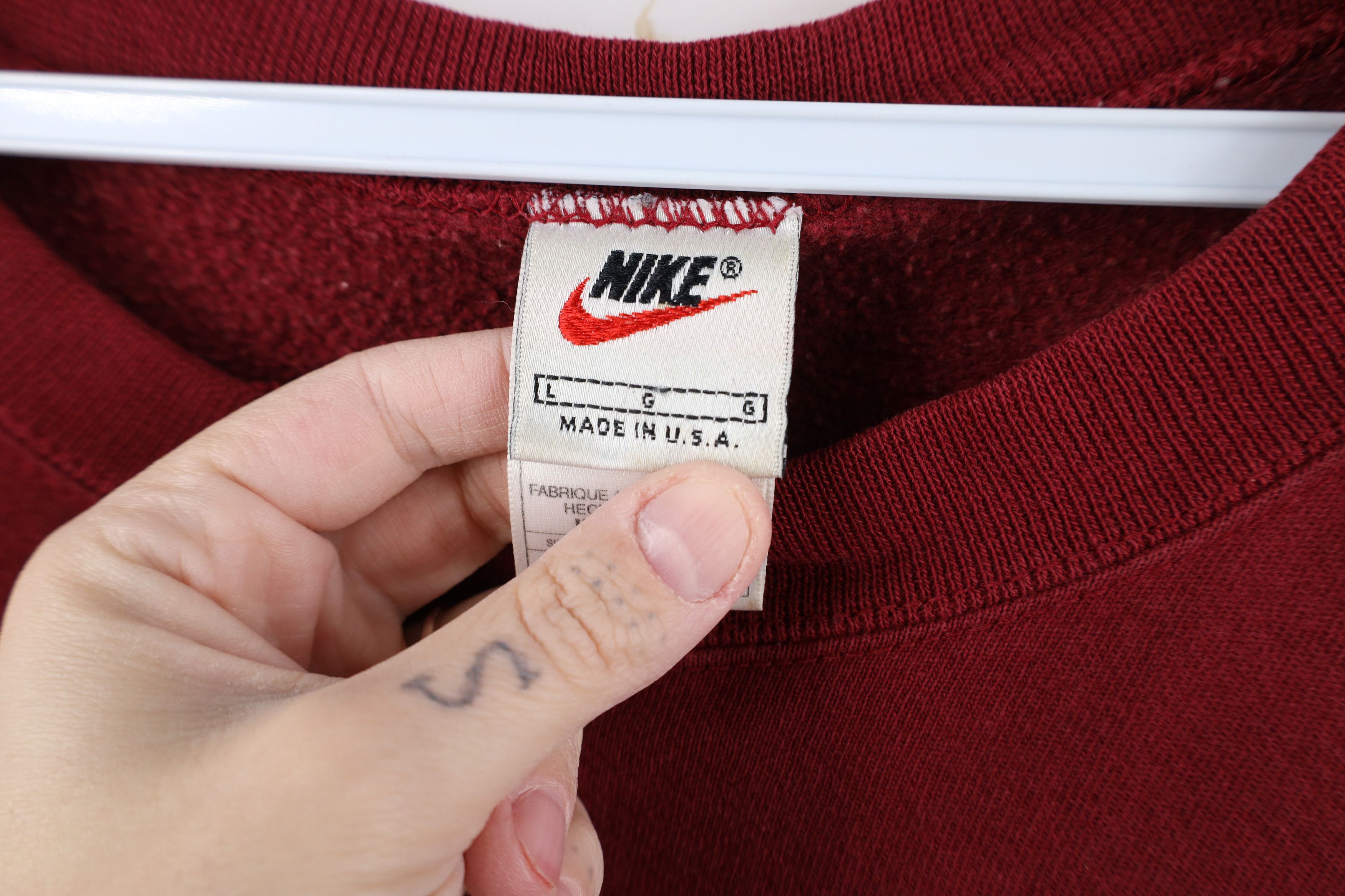 Nike Vintage 90s Nike Mini Swoosh Fire Flames Sweatshirt USA Size US L / EU 52-54 / 3 - 9 Thumbnail