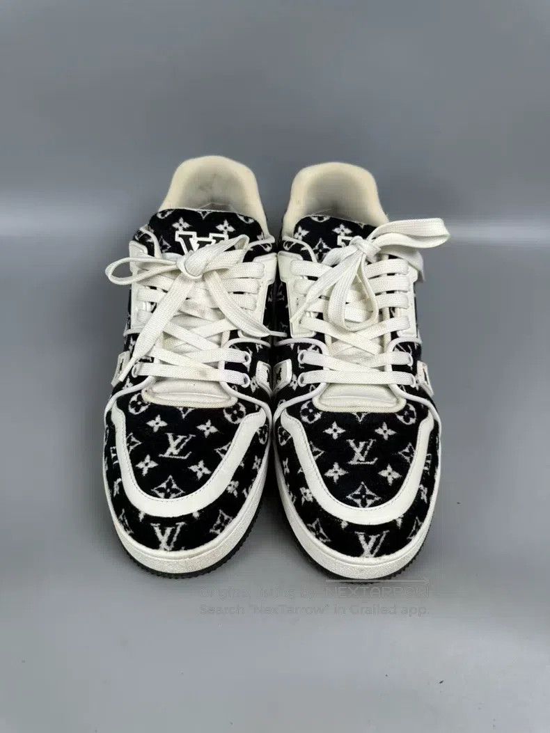 Louis Vuitton Louis Vuitton Black and white flocked full print panda cas Size US 7 / EU 40 - 1 Thumbnail