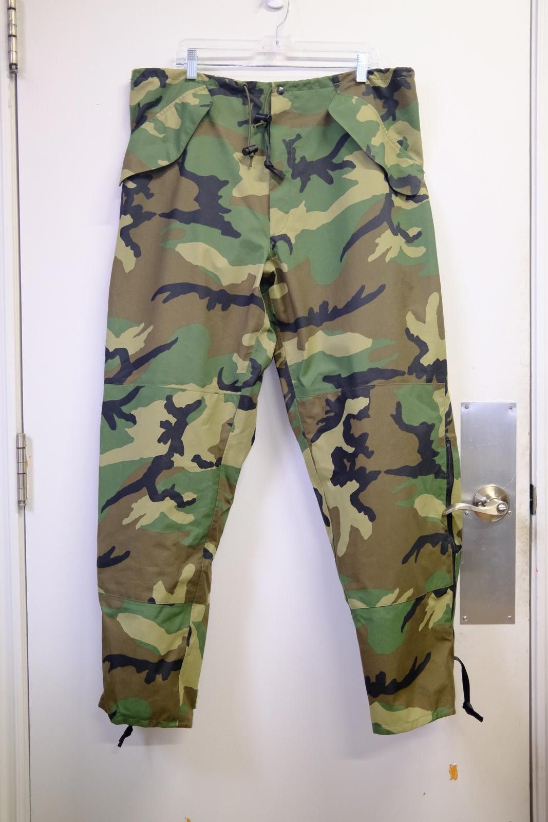 Unknown London 90's Military Woodland Camo Gore-Tex Pant Size 36" / US 14 / IT 50 - 1 Thumbnail