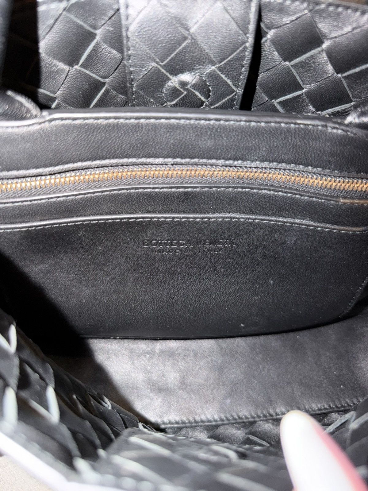 Bottega Veneta Bottega Veneta Andiamo East/West GHW Size ONE SIZE - 3 Thumbnail