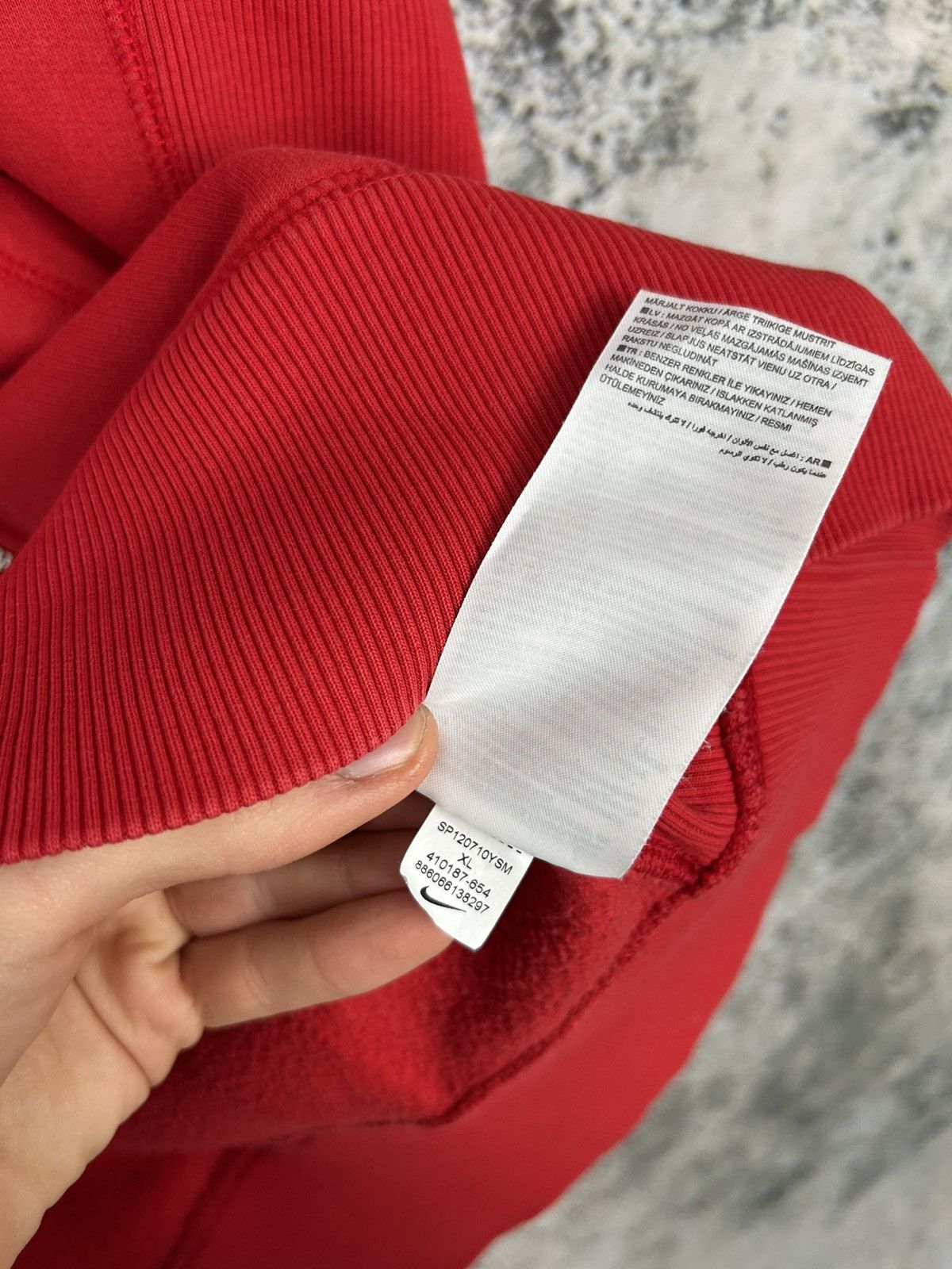 Other Vintage Nike Red Zip Hoodie Streetwear Sportswear Baggy Rap Size US XL / EU 56 / 4 - 6 Thumbnail