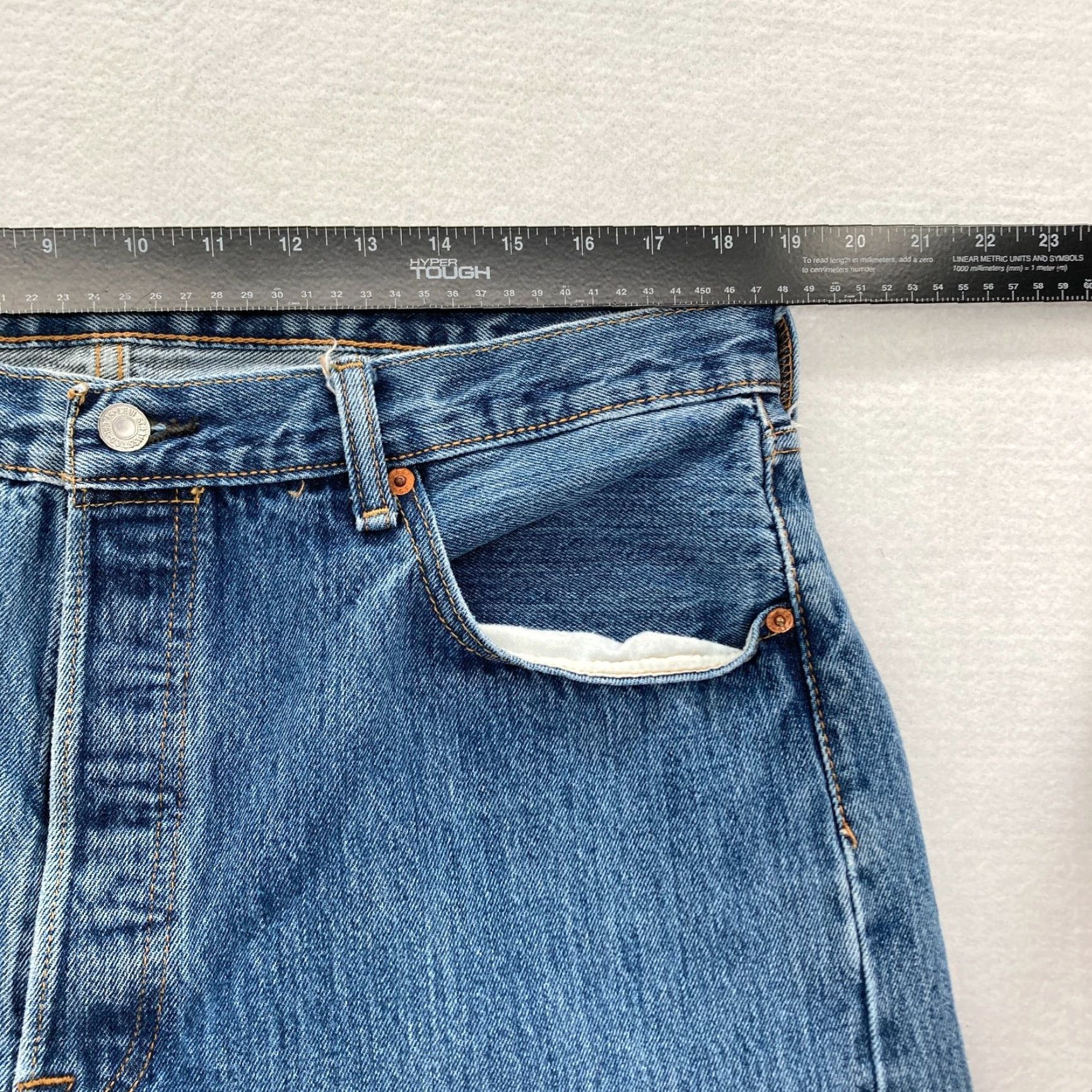 Levi's Levi's 501 Jeans Mens 38x32 Denim Blue Straight Leg Button Fly 5-Pocket Regular Fit Size US 38 / EU 54 - 7 Thumbnail