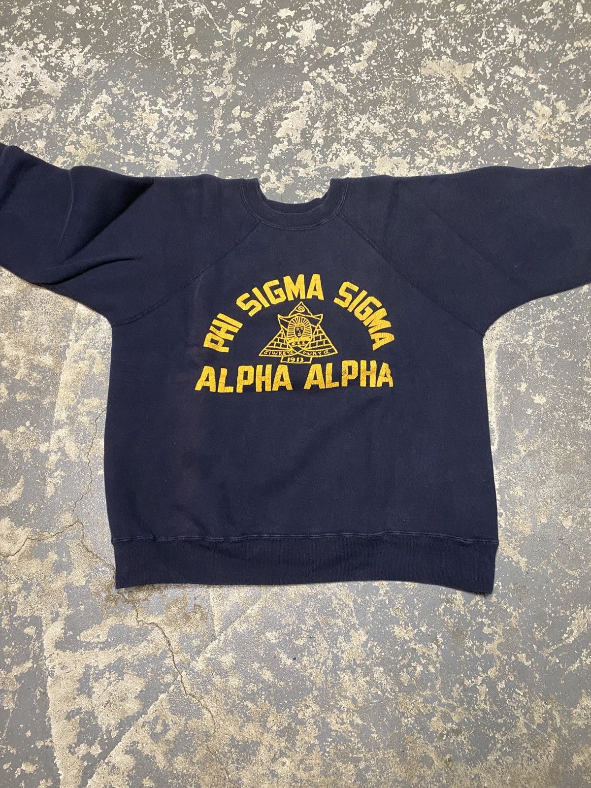 Champion × Vintage True Vintage 50s/60s Phi Sigma Sigma Alpha Alpha Crewneck Size US S / EU 44-46 / 1 - 3 Thumbnail