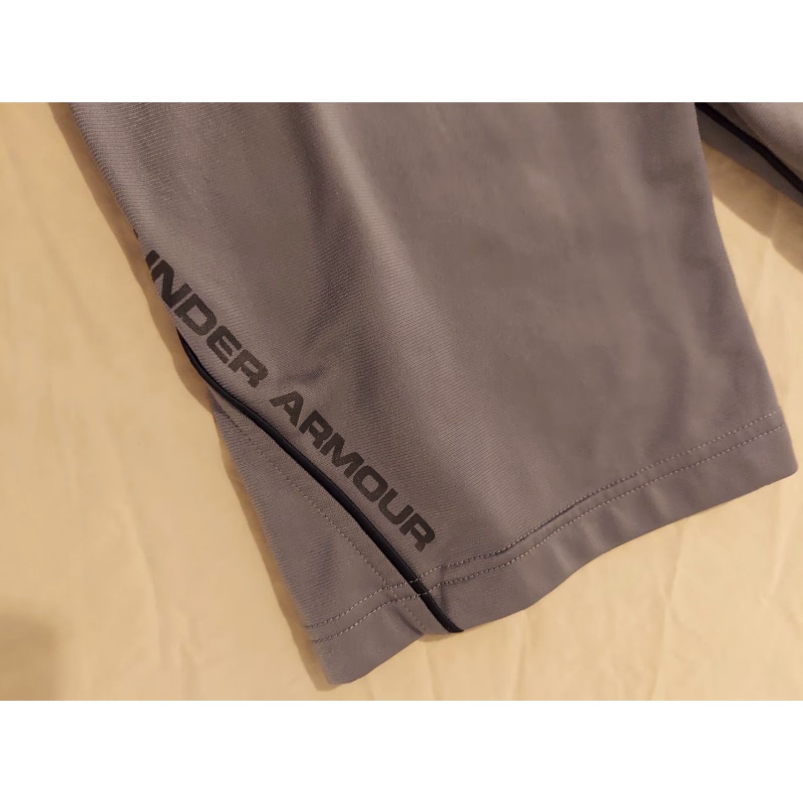 Under Armour VINTAGE? Under Armour Pants Mens L Regular Athletic Gray Sweatpants Gym Workout Shirt? Size US 33 - 4 Thumbnail