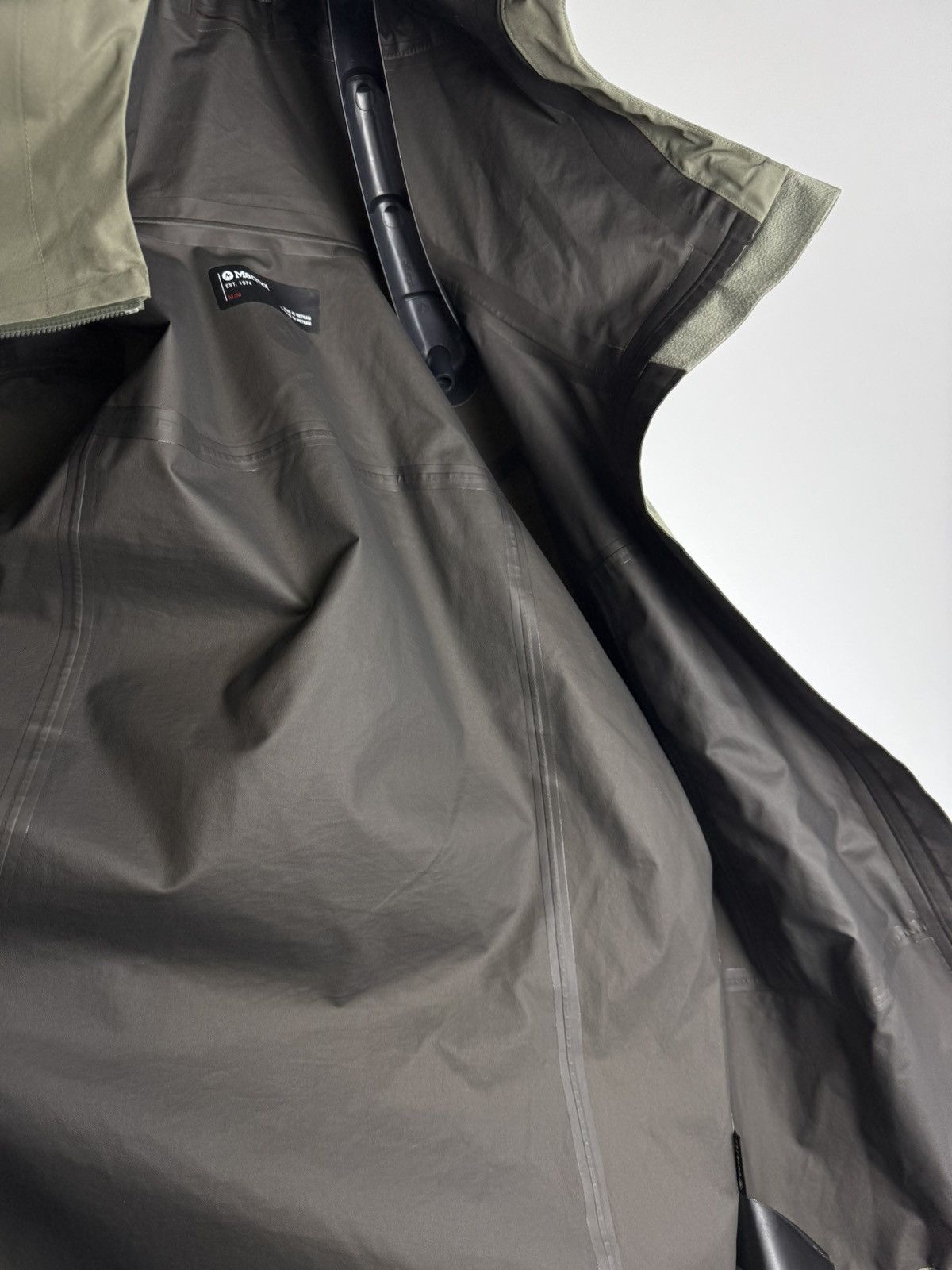 Marmot Marmot Gore-Tex Hooded Jacket Men’s Green Waterproof Shell Size M / US 6-8 / IT 42-44 - 6 Thumbnail