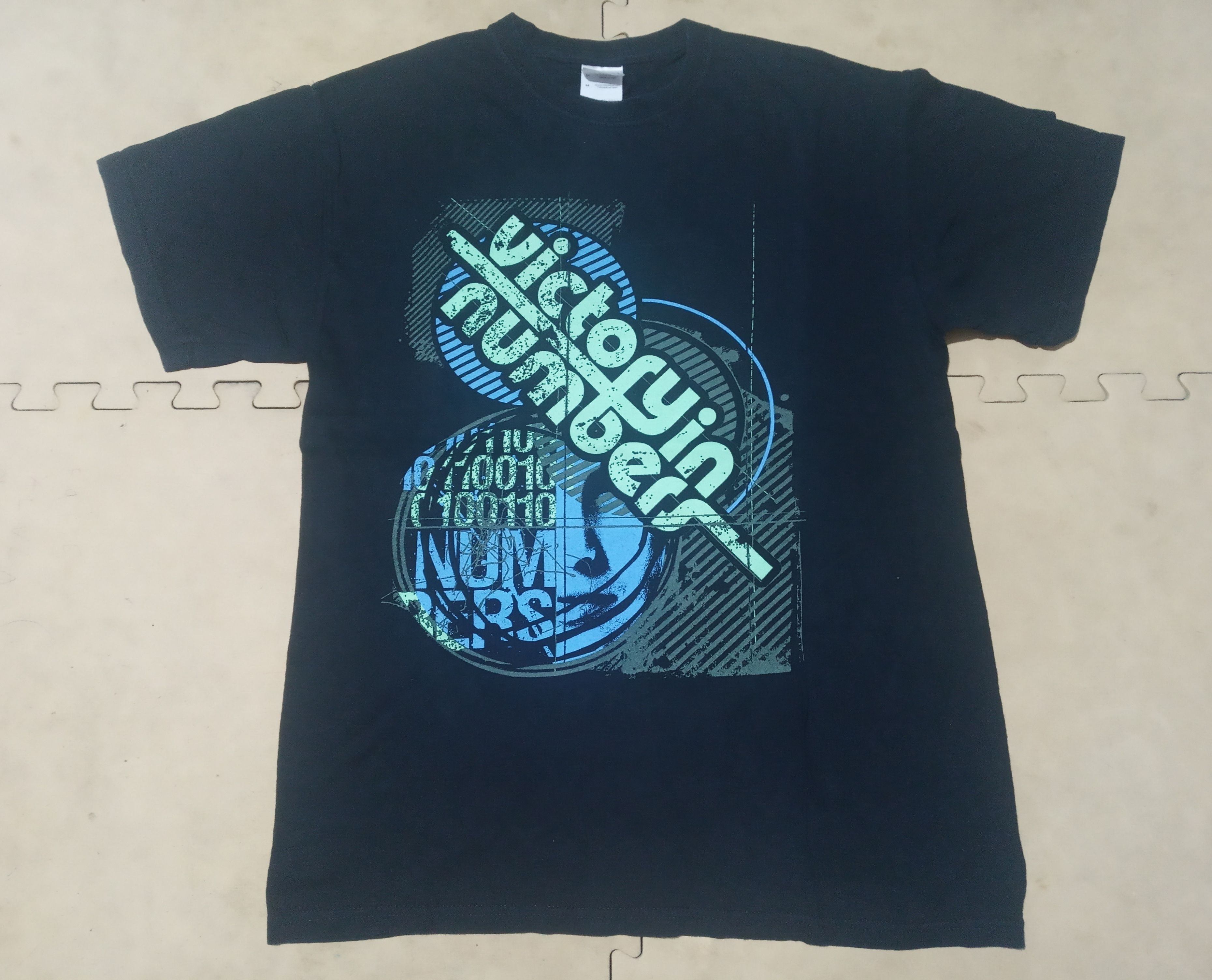 Band Tees Victory In Number Size US M / EU 48-50 / 2 - 1 Thumbnail