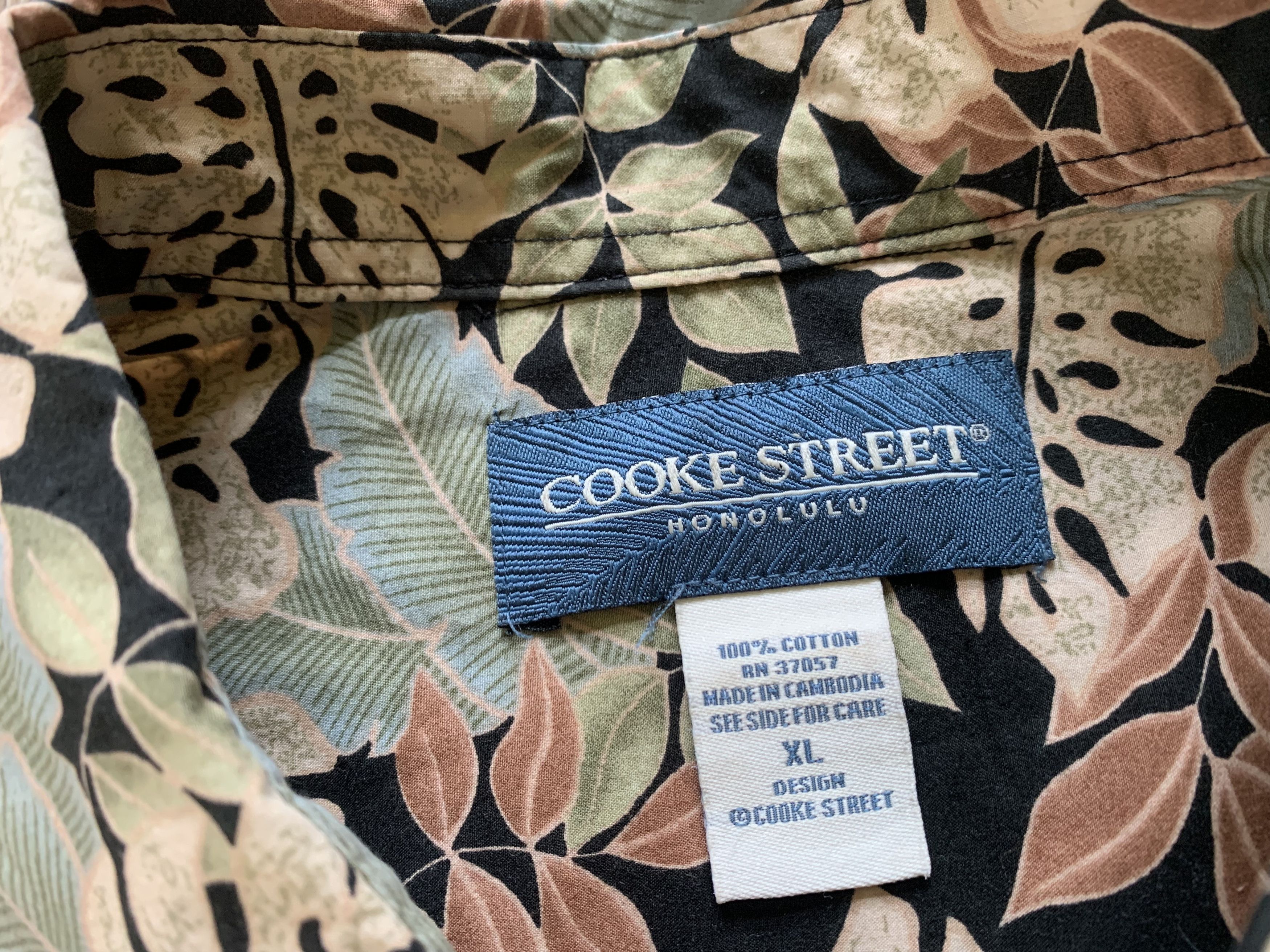 Vintage Cooke Street Men Hawaiian Leaf Tropical Shirt Size US XL / EU 56 / 4 - 5 Thumbnail