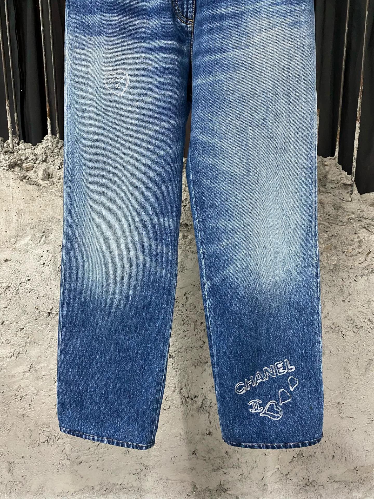 Chanel Chanel Jeans Size: 34 Condition: Brand New Size 34" / US 12 / IT 48 - 4 Thumbnail