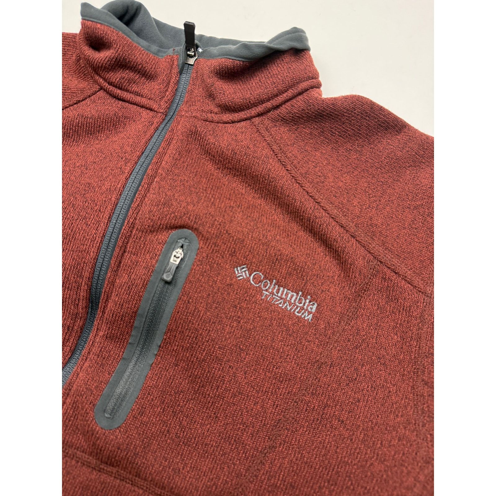 Vintage Vintage Columbia Titanium Omni Shield Embroidered Size L Size US L / EU 52-54 / 3 - 4 Thumbnail