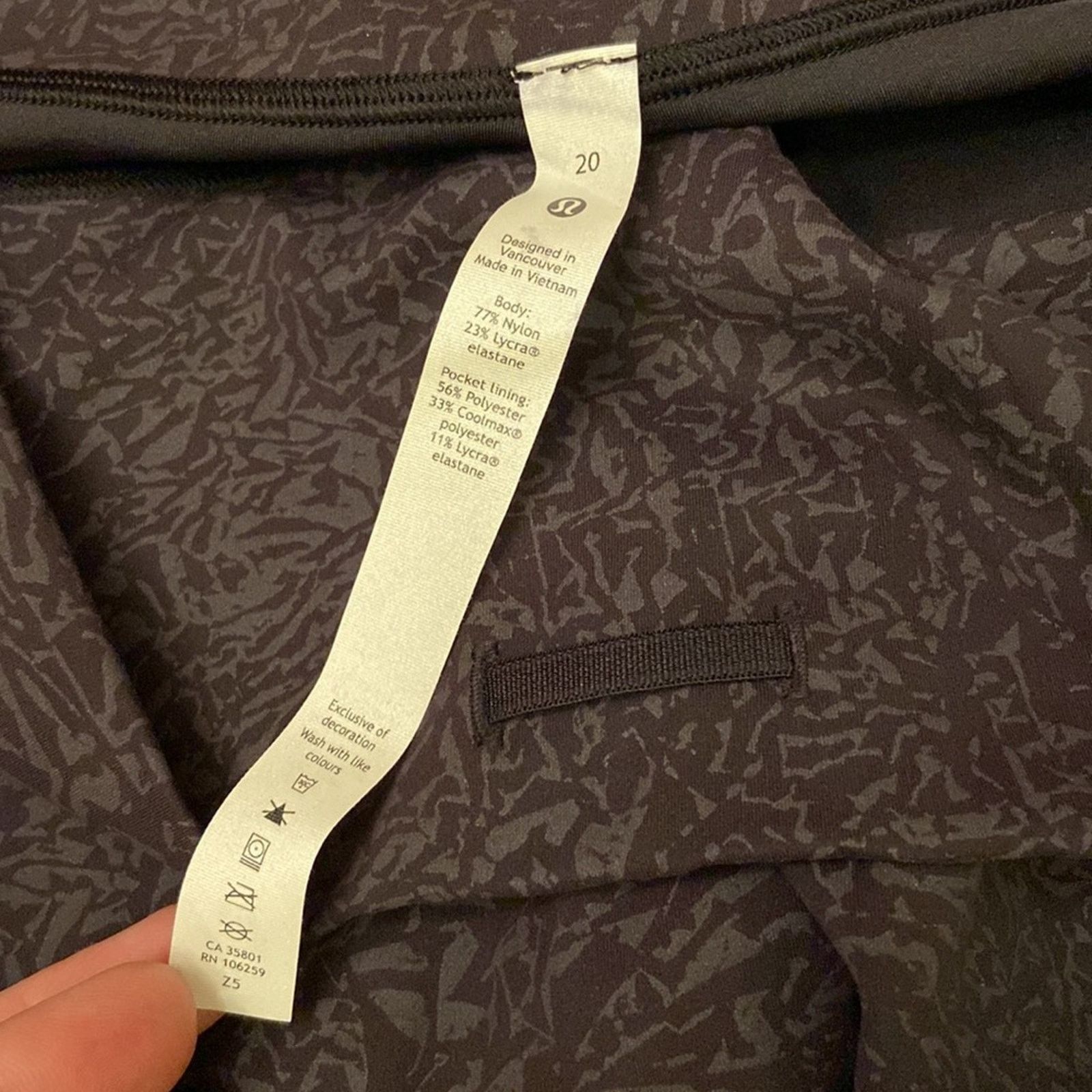 Lululemon LULULEMON Wunder Train HR Tight 25” Sz 20 Crunch Black Gray Size 42" / US 20 - 11 Thumbnail
