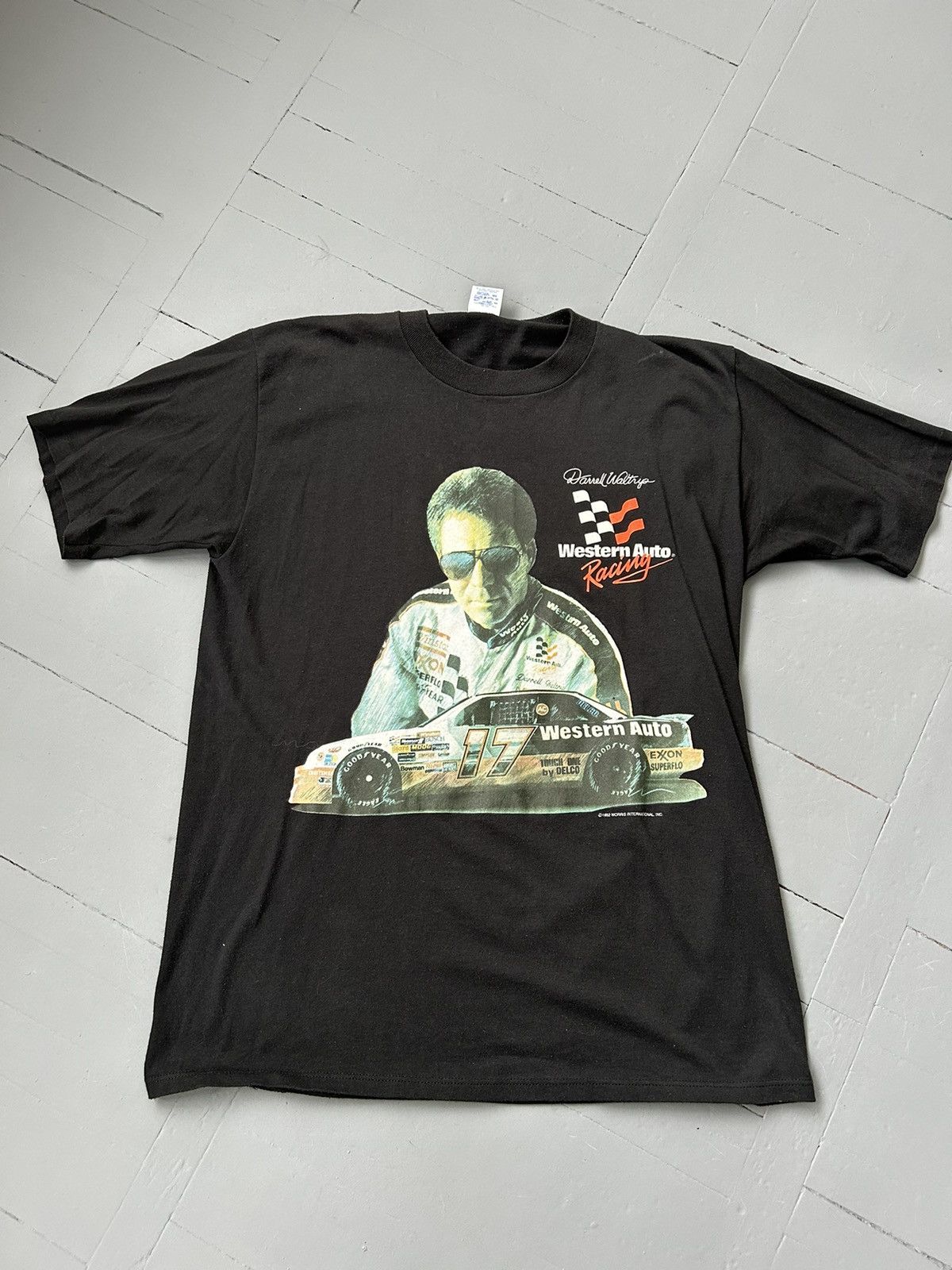 NASCAR × Vintage Darrell Waltrip western auto rare T-shirt Size US XL / EU 56 / 4 - 1 Thumbnail