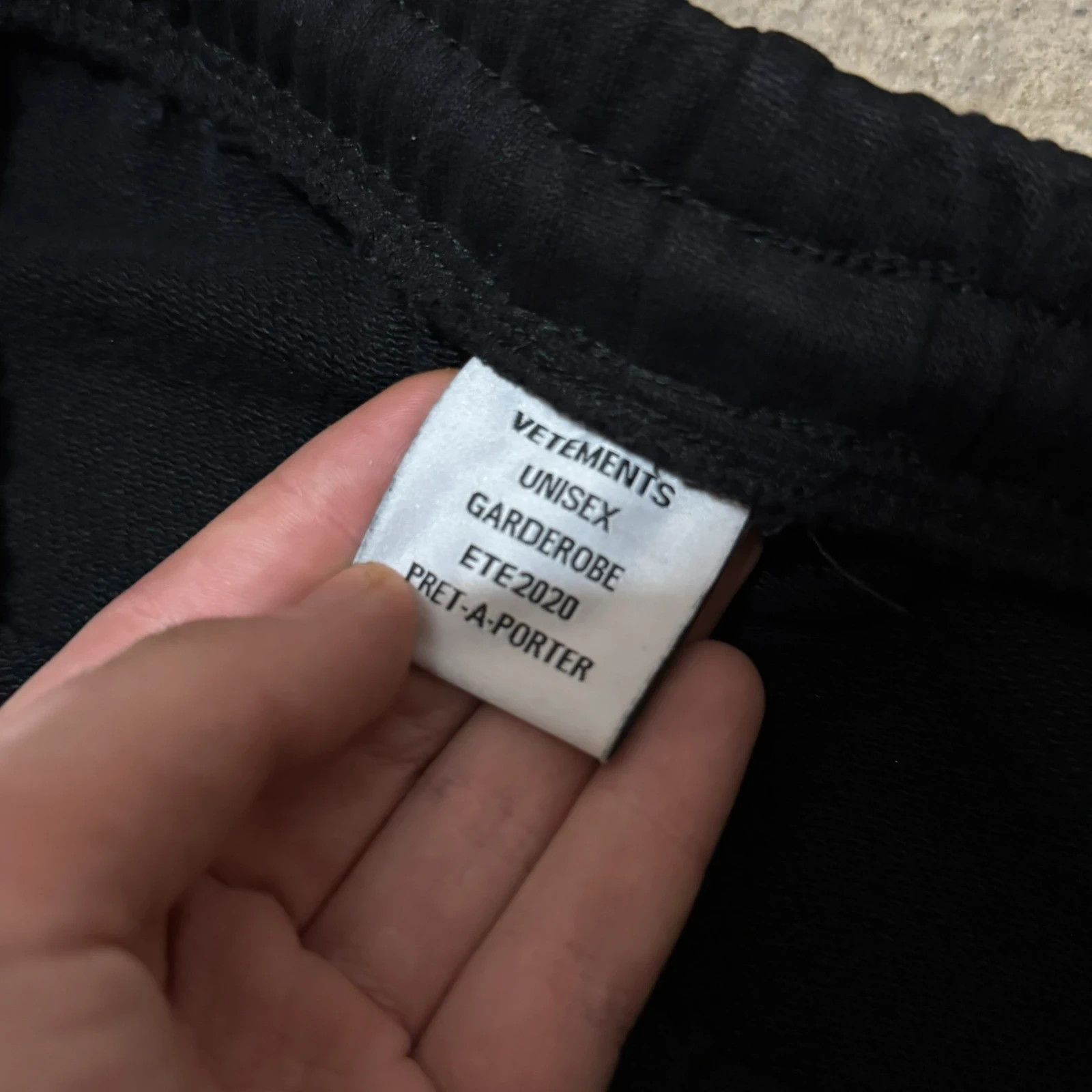Vetements F/W 2020 Vetements gothic logo sweatpants Size US 30 / EU 46 - 4 Thumbnail