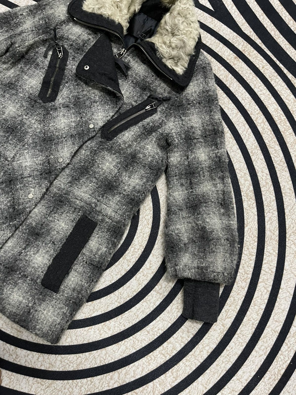 If Six Was Nine 2000s IF SIX WAS NINE STYLE WOOL LONG JACKET FUR COLLAR Size US S / EU 44-46 / 1 - 4 Thumbnail