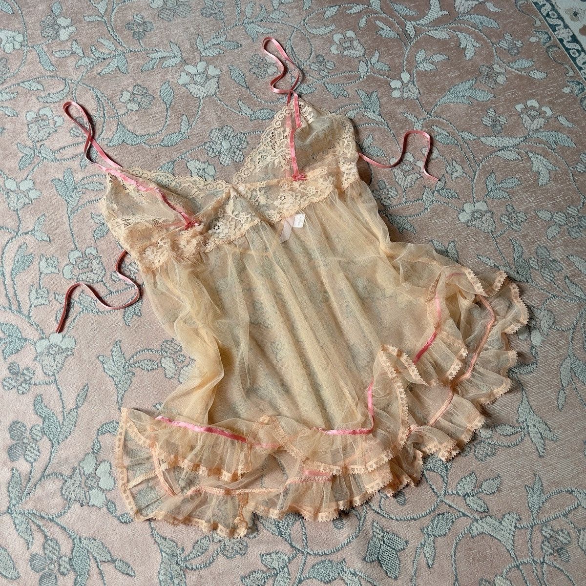 Victoria's Secret Victoria’s Secret Peach Sheer Mesh Mini Slip Dress (S) Size S / US 4 / IT 40 - 6 Thumbnail