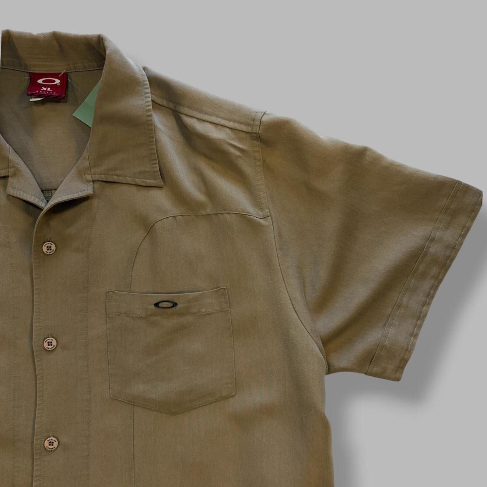 Oakley Vintage Oakley tan button up Size US XL / EU 56 / 4 - 2 Thumbnail