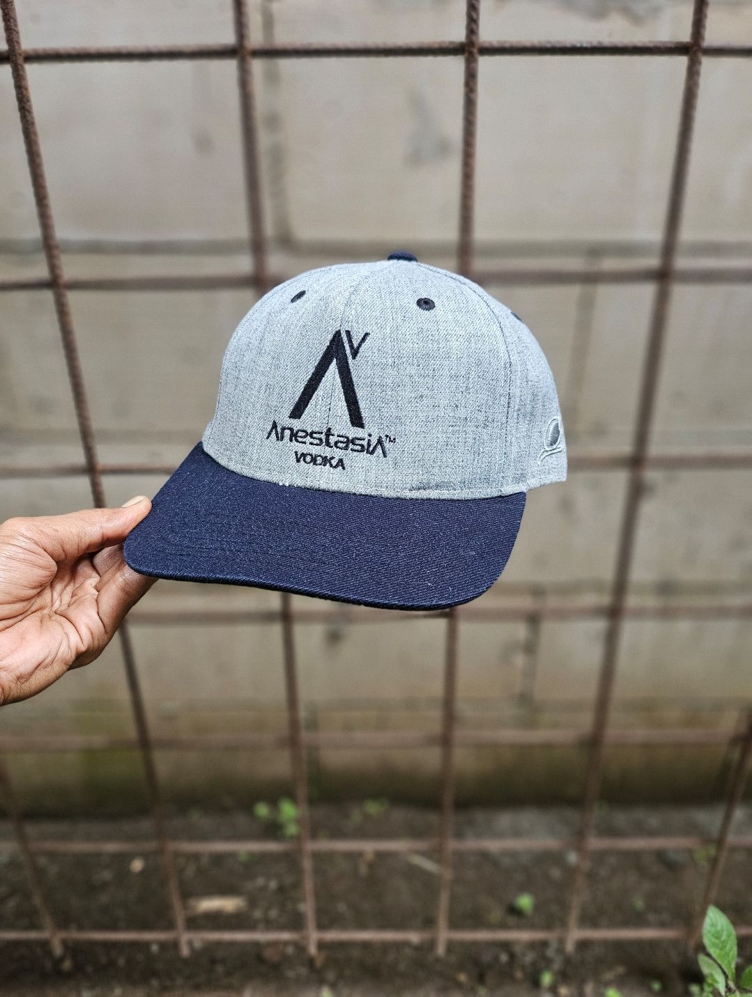 Converse × Original Chuck Anestasia Vodka Snapback Size ONE SIZE - 1 Thumbnail