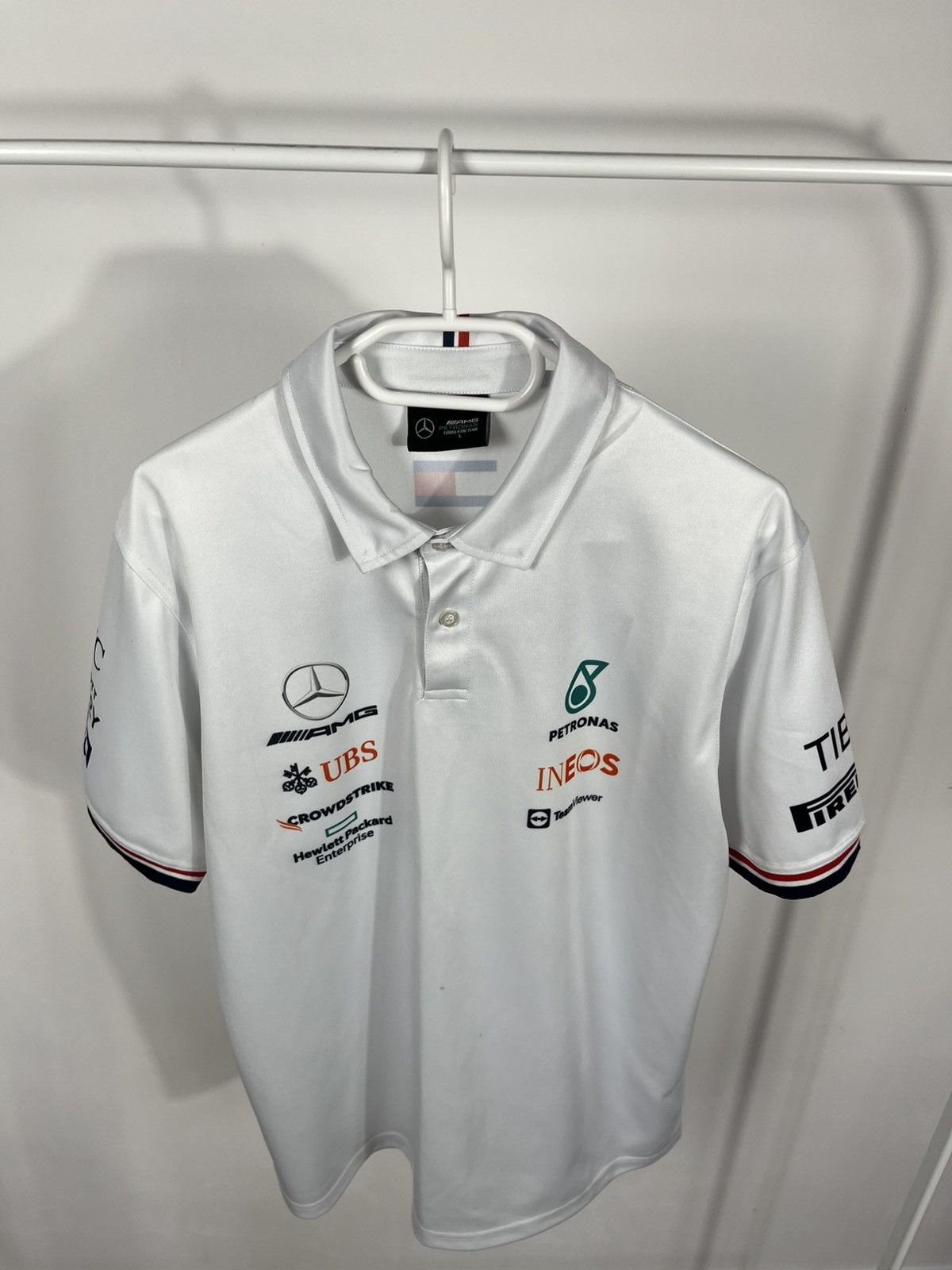 Mercedes-Benz Mercedes AMG Petronas F1 Team Polo Shirt Tommy Hilfiger L Size US L / EU 52-54 / 3 - 10 Thumbnail