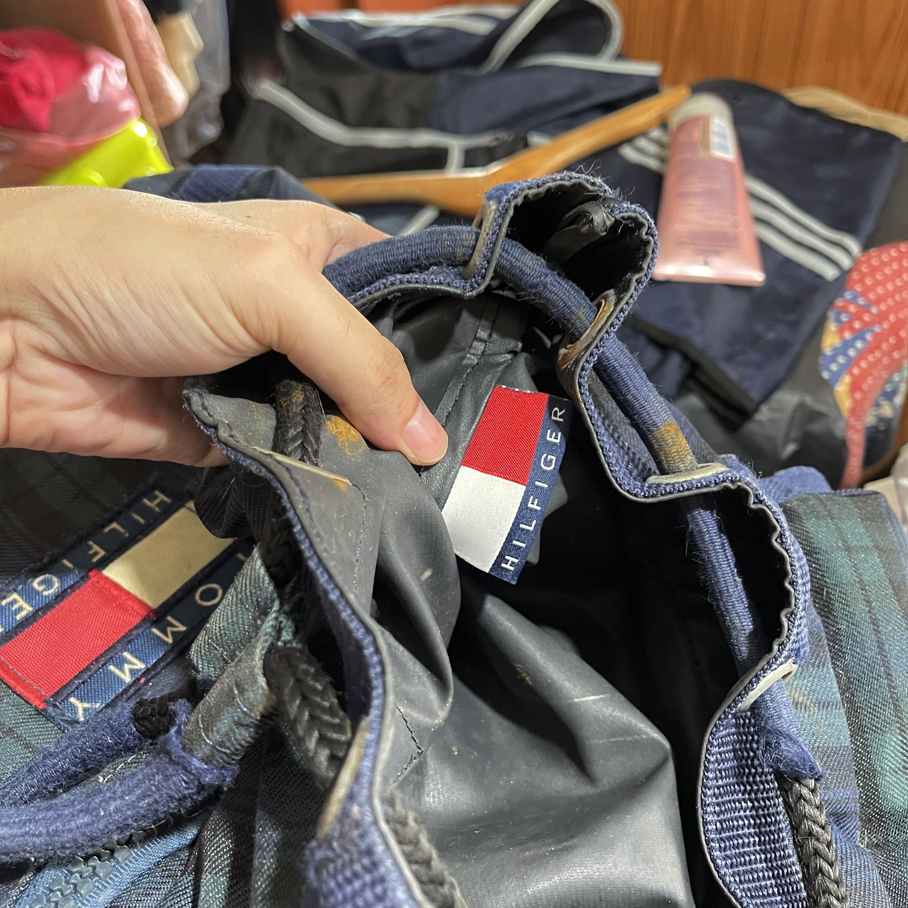 Tommy Hilfiger Vintage 90s Tommy Hilfiger Plaid Backpack Size ONE SIZE - 6 Thumbnail