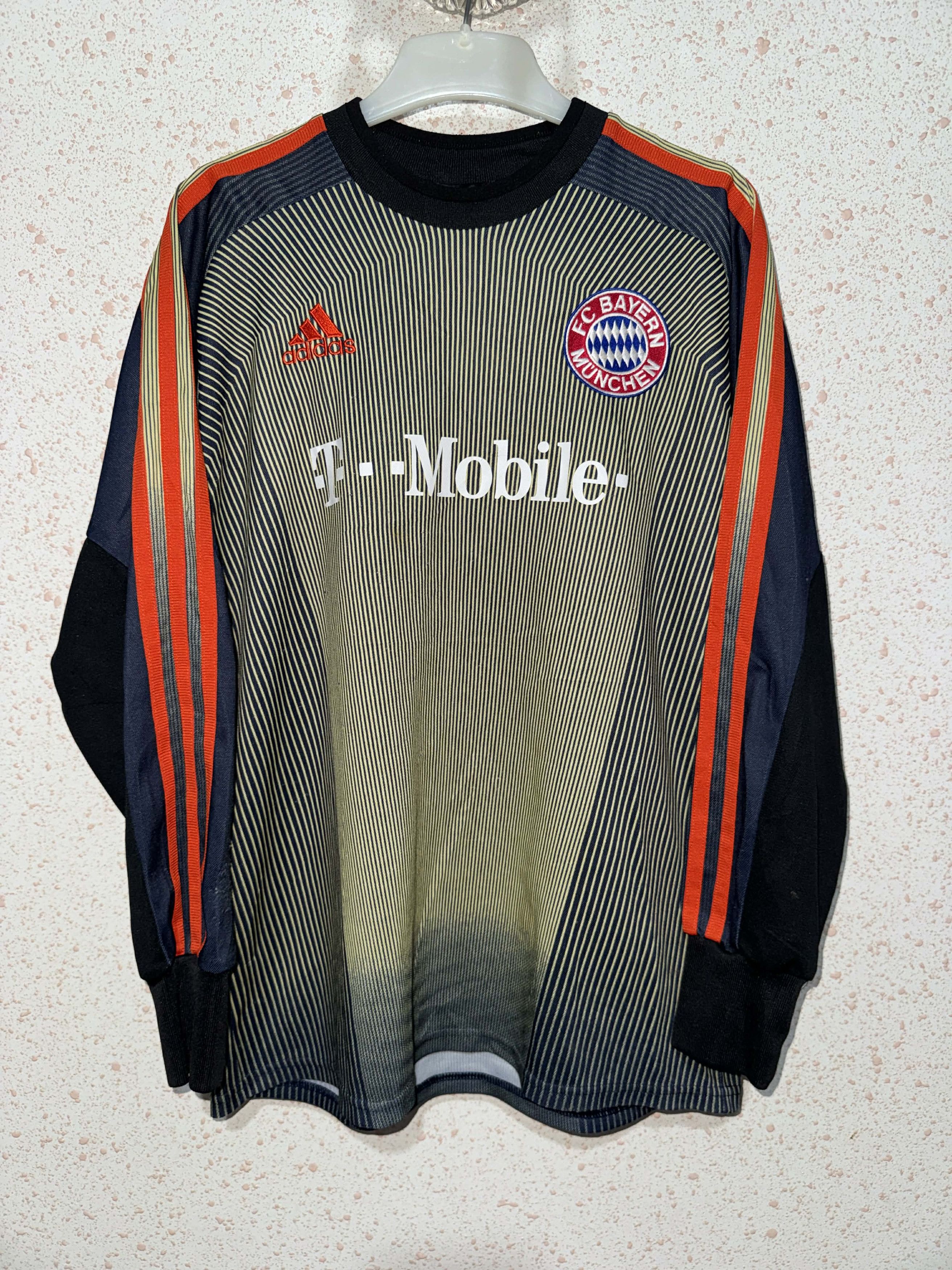 Adidas Bayern Munich 2003/04 Home Shirt - Kahn #1 Size US S / EU 44-46 / 1 - 1 Thumbnail