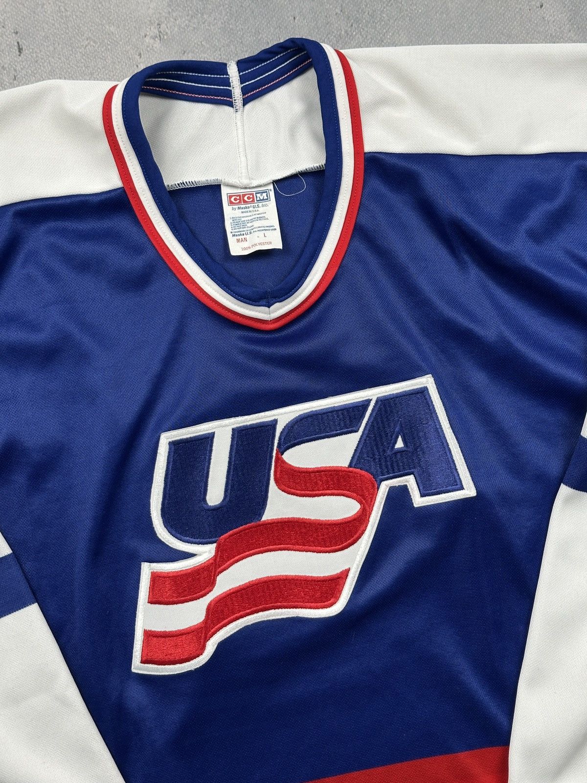 Ccm Vintage 90s Team USA Hockey CCM Rare Jersey Blue Red Large Size US L / EU 52-54 / 3 - 9 Thumbnail