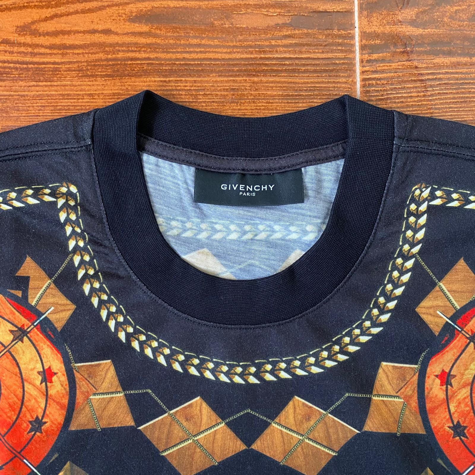 Givenchy Black Target Star Oversized T-Shirt Size US M / EU 48-50 / 2 - 6 Thumbnail