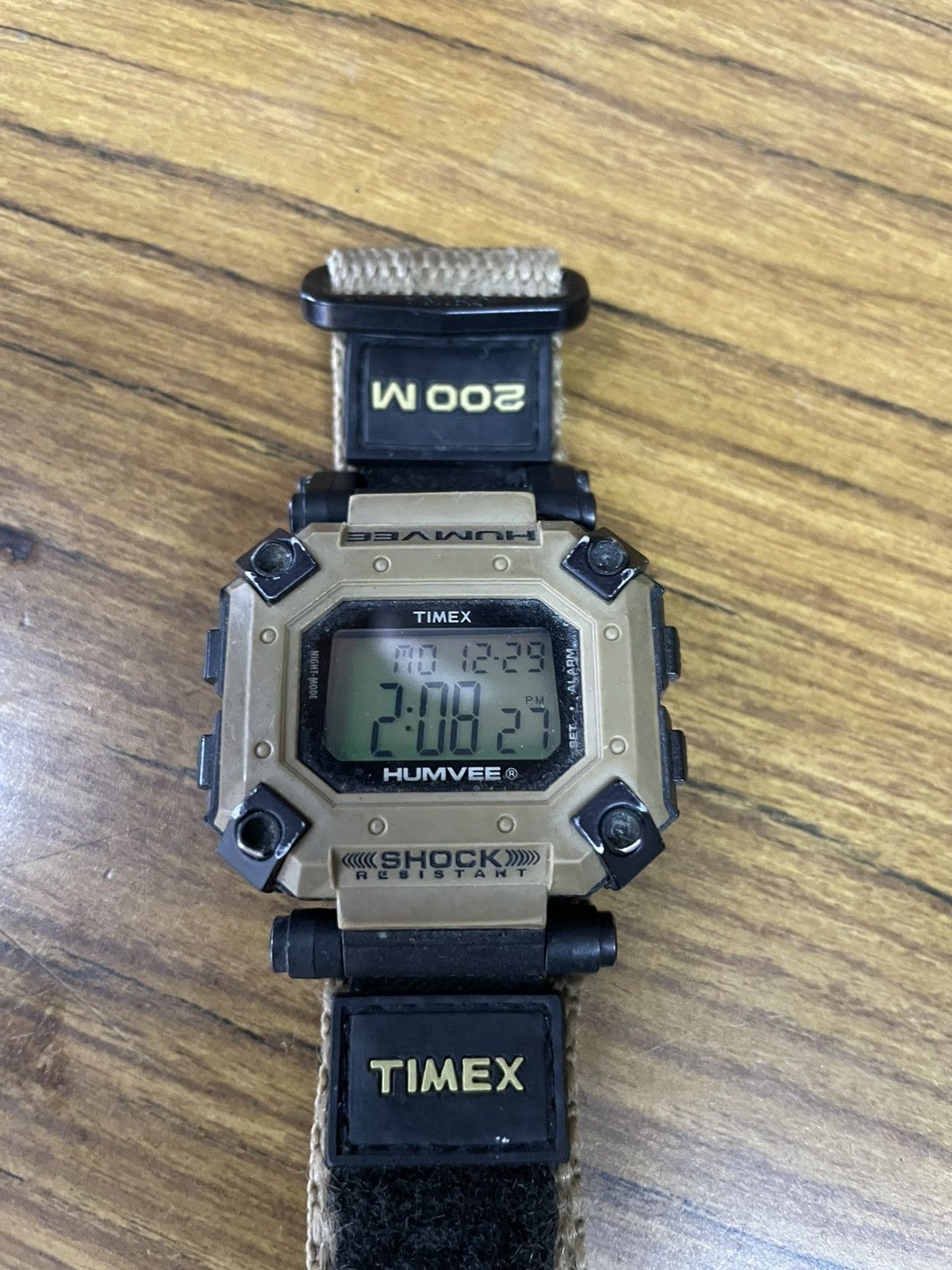 Timex TIMEX HUMVEE 1998 Khakis 200M VINTAGE MILITARY WATCHES Size ONE SIZE - 5 Thumbnail