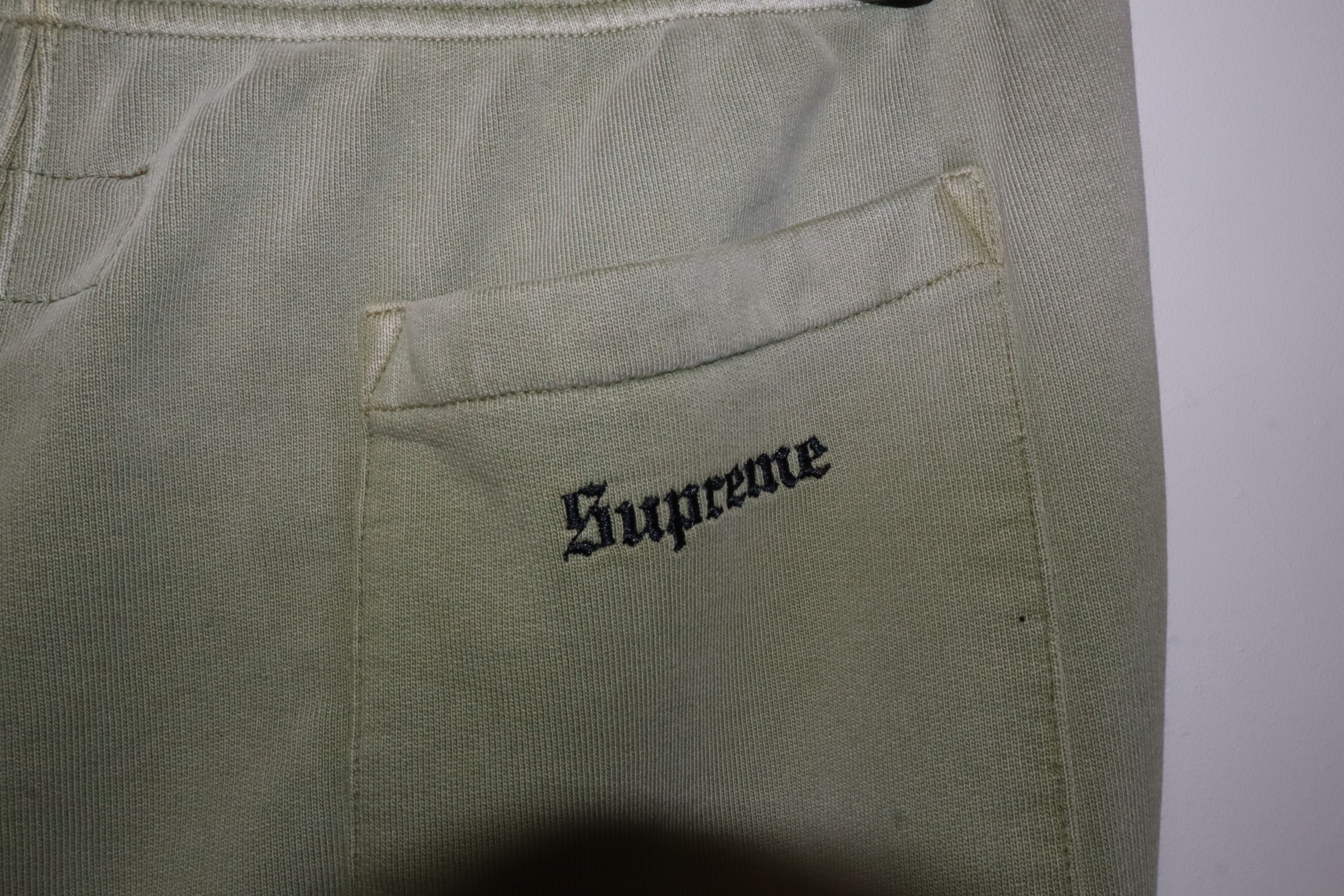 Supreme Washed effect logo sweatpants Size US 32 / EU 48 - 3 Thumbnail