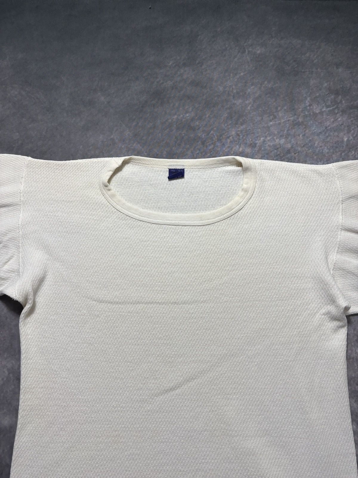 Vintage 1980s KMart Longsleeve Vintage Thermal Shirt Waffle 80s 90s Size US L / EU 52-54 / 3 - 6 Thumbnail