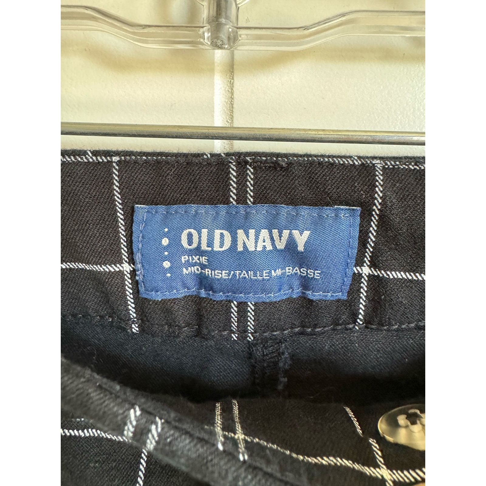 Old Navy Old Navy Womens Pants Sz 2 Pixie Mid Rise Crop Black White Size 26" / US 2 / IT 38 - 4 Thumbnail