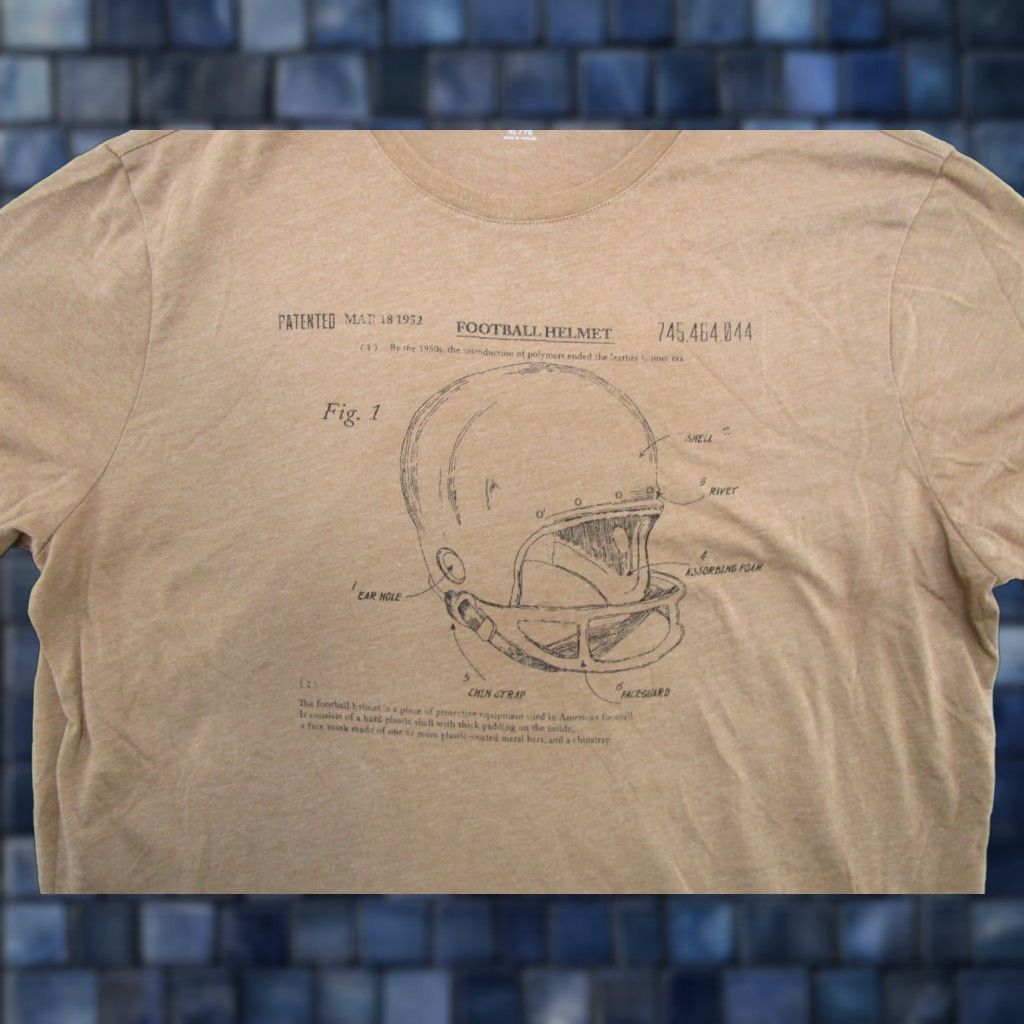 Banana Republic VINTAGE Banana Republic Men's Football Helmet Graphic T-Shirt XL Cotton Size US XL / EU 56 / 4 - 1 Thumbnail
