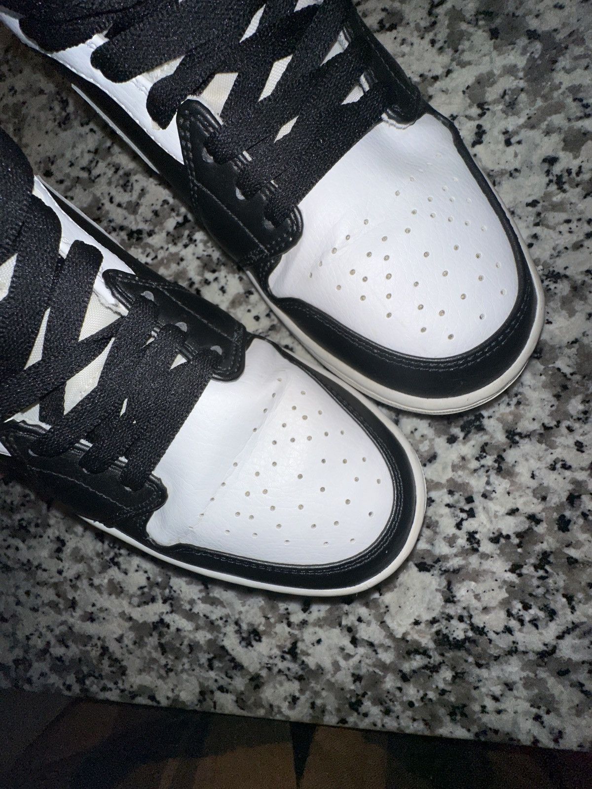Jordan Brand × Nike Jordan 1 mid white shadow Size US 11 / EU 44 - 6 Thumbnail