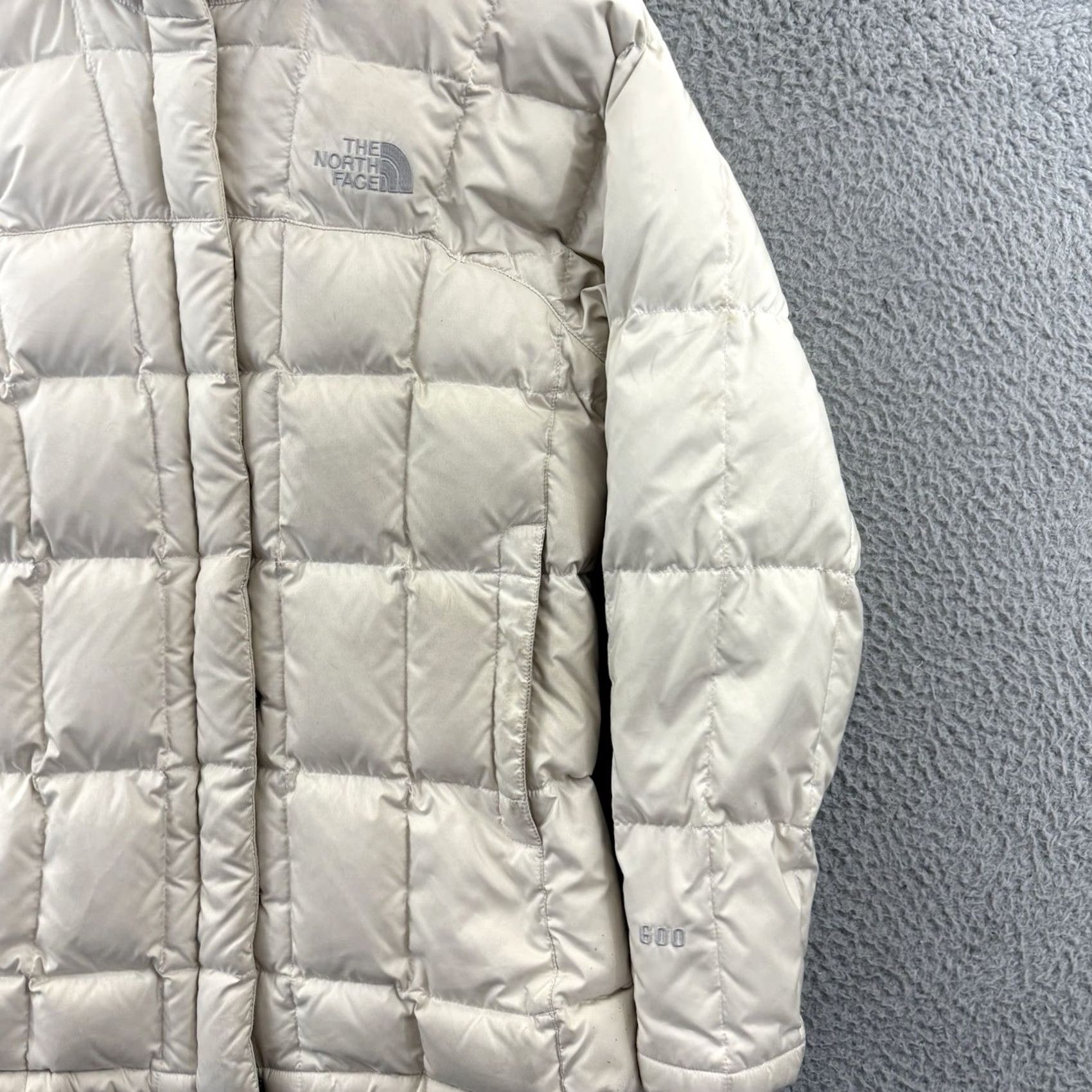 The North Face VINTAGE The North Face Puffer Jacket Womens Small Cream 600 Down Insulated Outerwear Zip Size S / US 4 / IT 40 - 5 Thumbnail