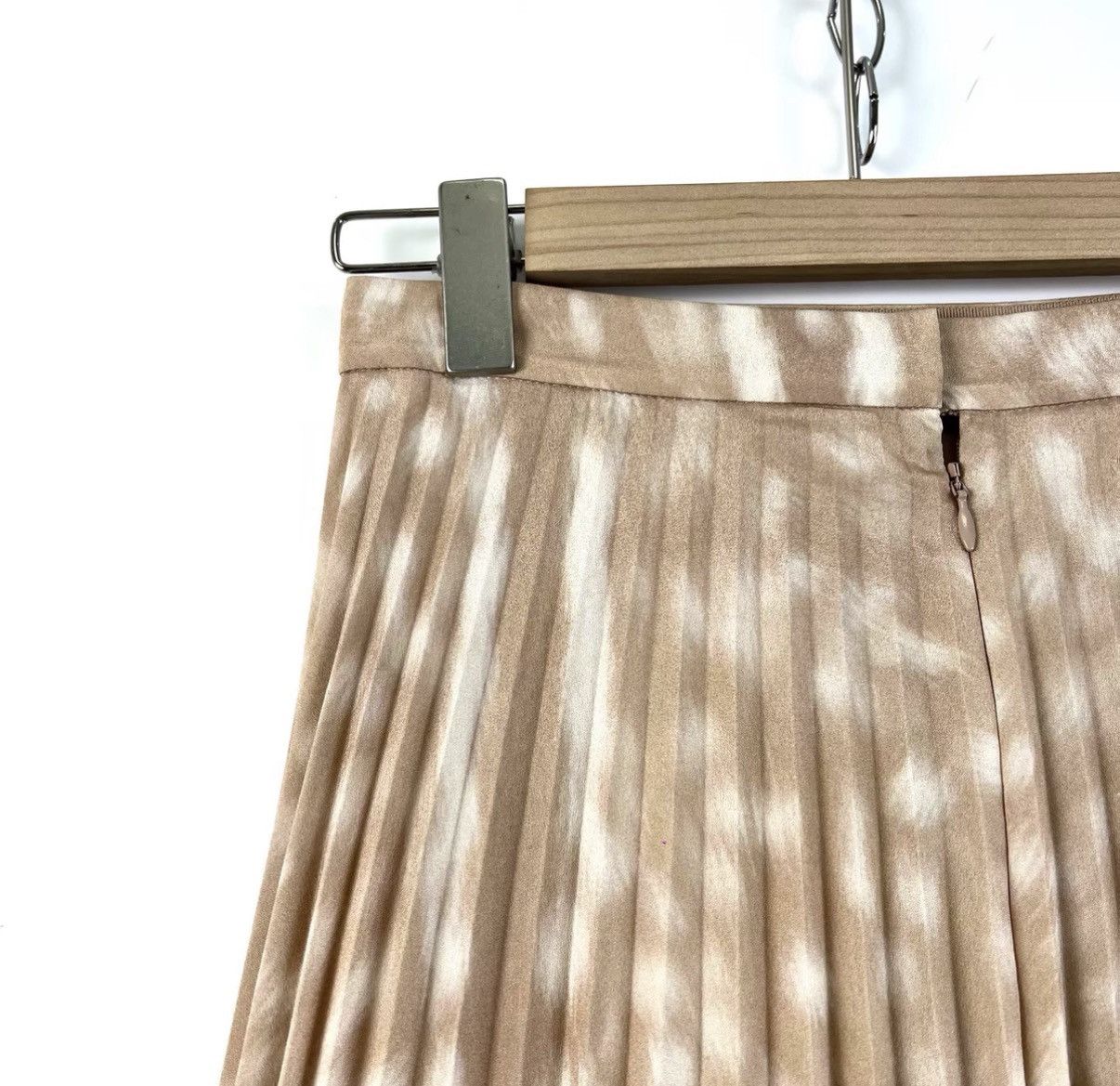 Burberry Burberry Yellow High Waist Knee Length Pleated Skirt K12 Size 25" / US 0 / IT 36 - 4 Thumbnail
