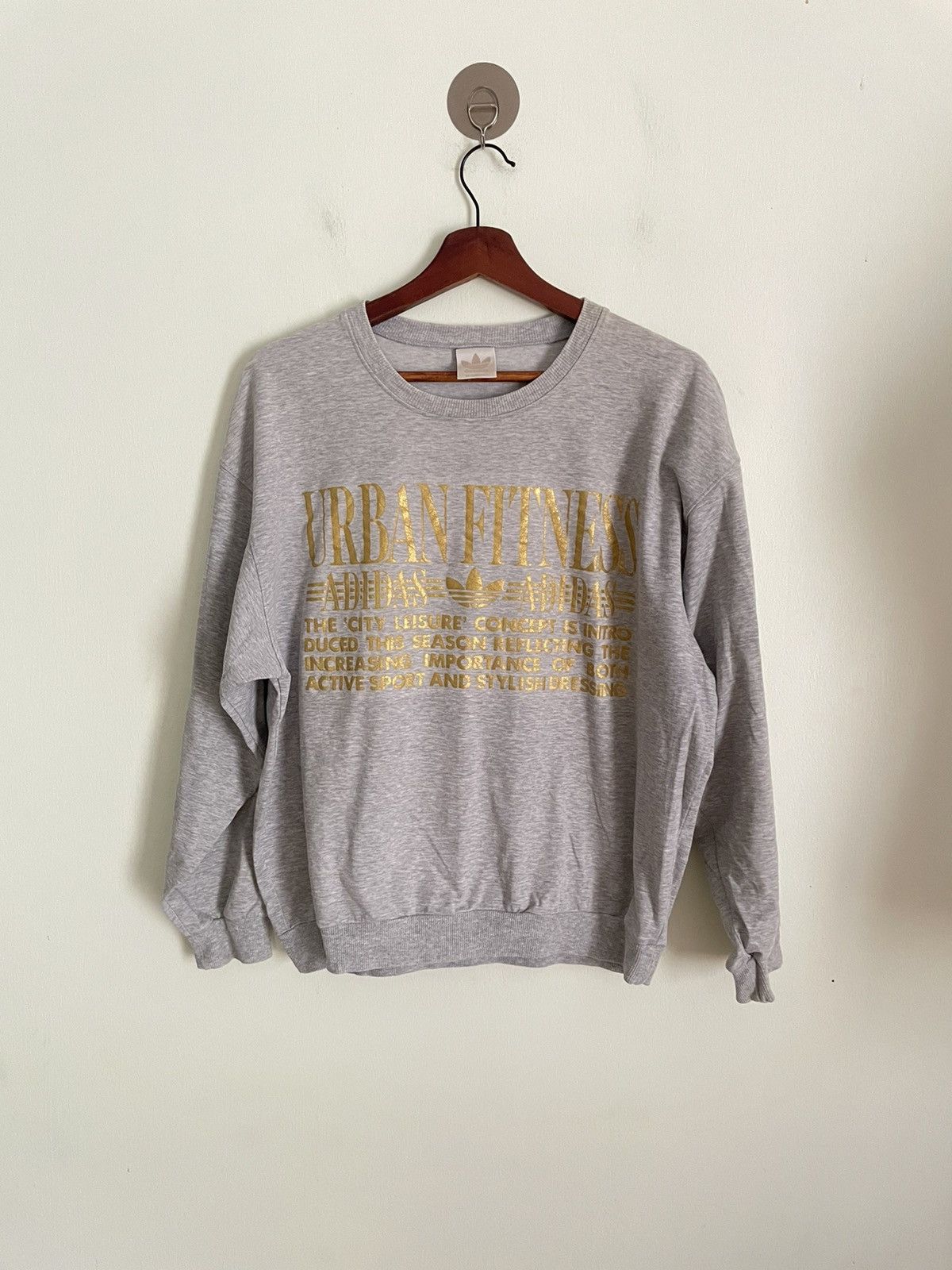 Adidas Vintage Adidas Grey Tag Sweater Size US L / EU 52-54 / 3 - 1 Thumbnail